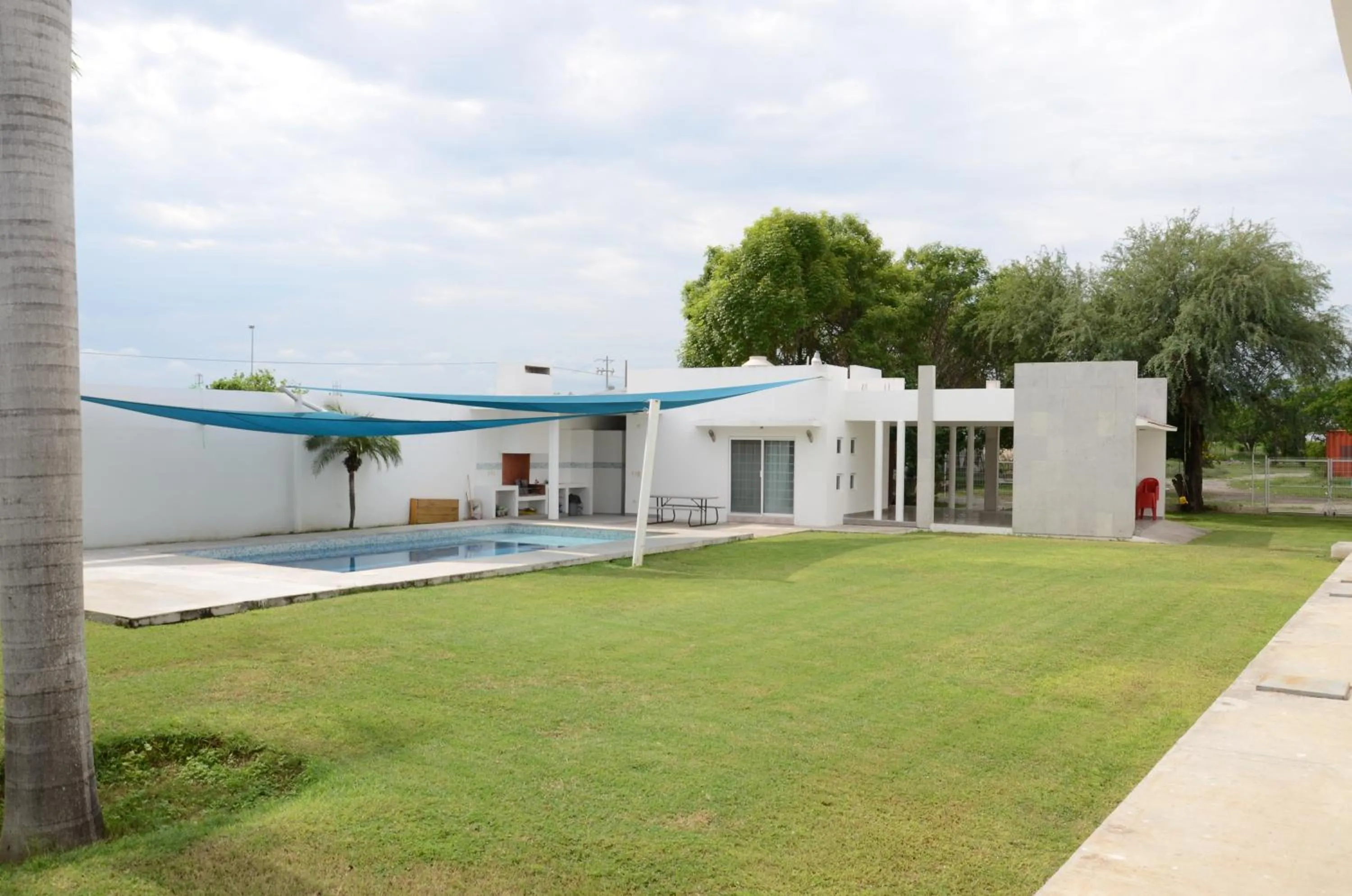 Swimming pool in HOTEL MONARCA