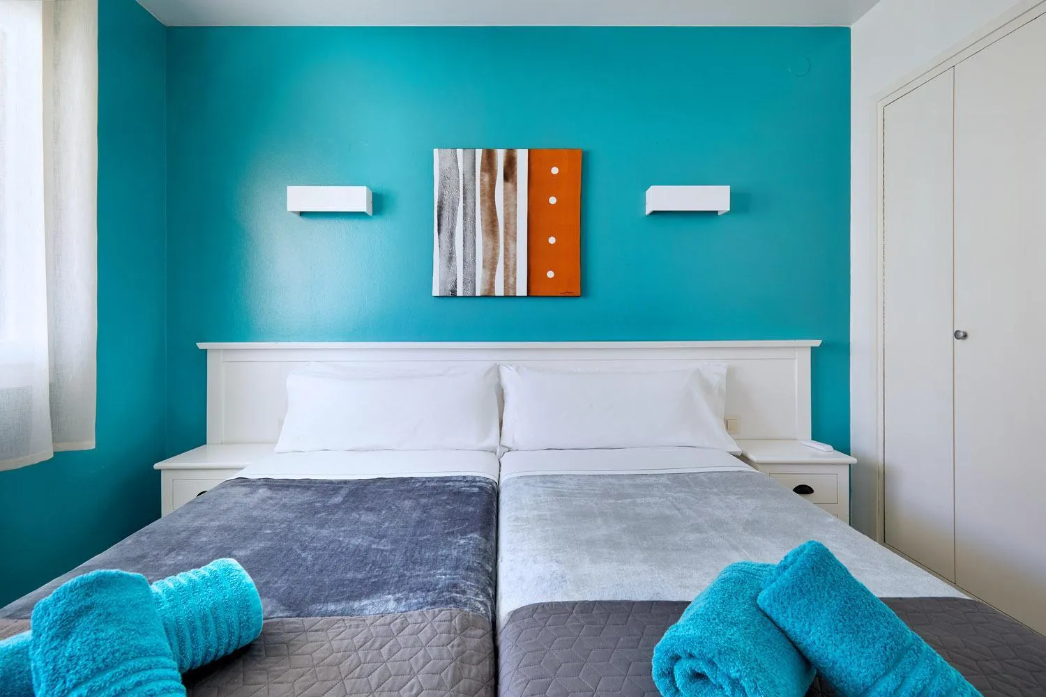 Bedroom, Bed in Apartamentos Eldorado