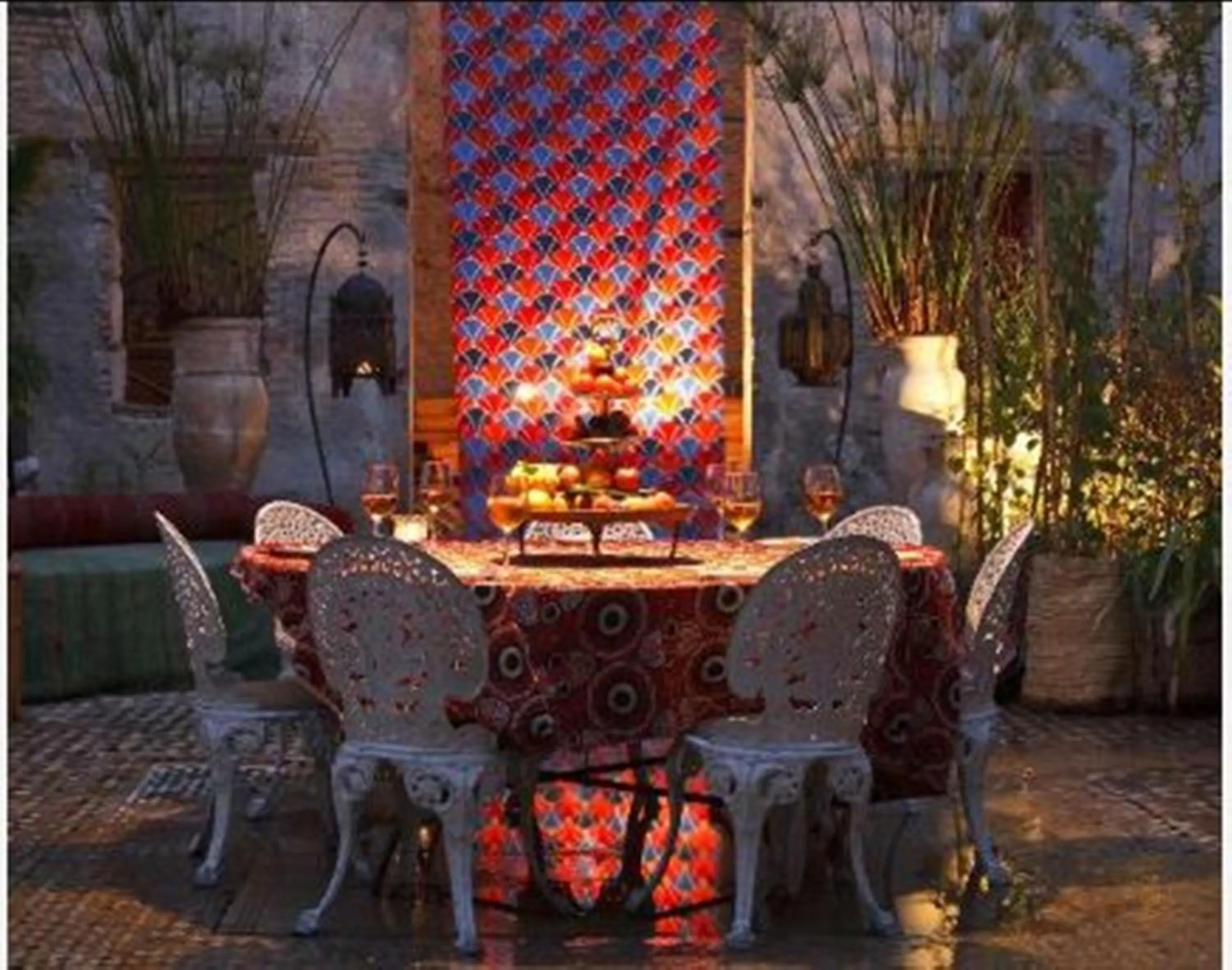 Restaurant/places to eat in Riad Idrissy