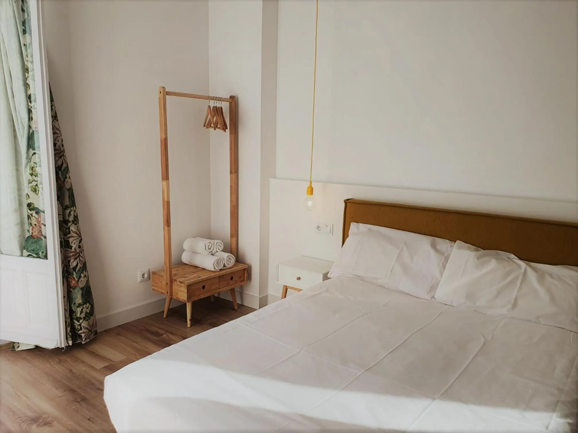 Bed in Hostal Manuela by gaiarooms