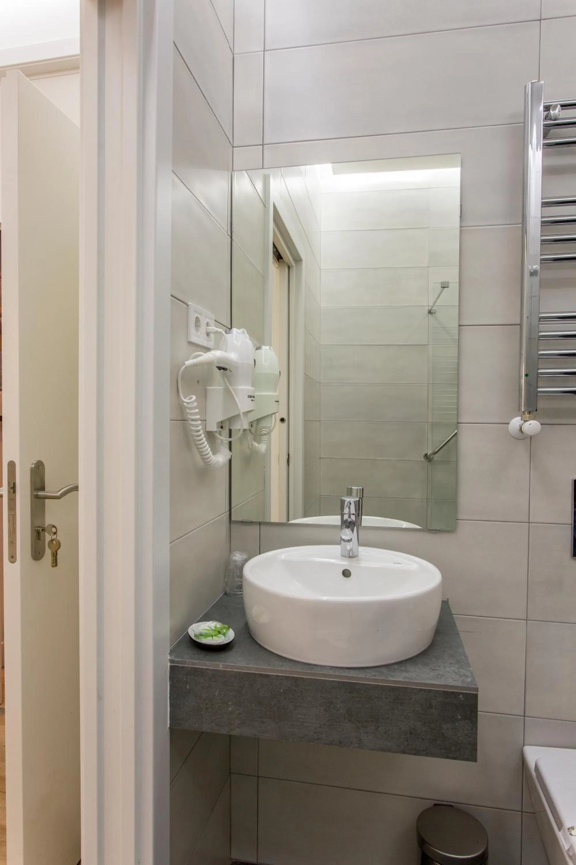 Toilet in Hostal Manuela by gaiarooms