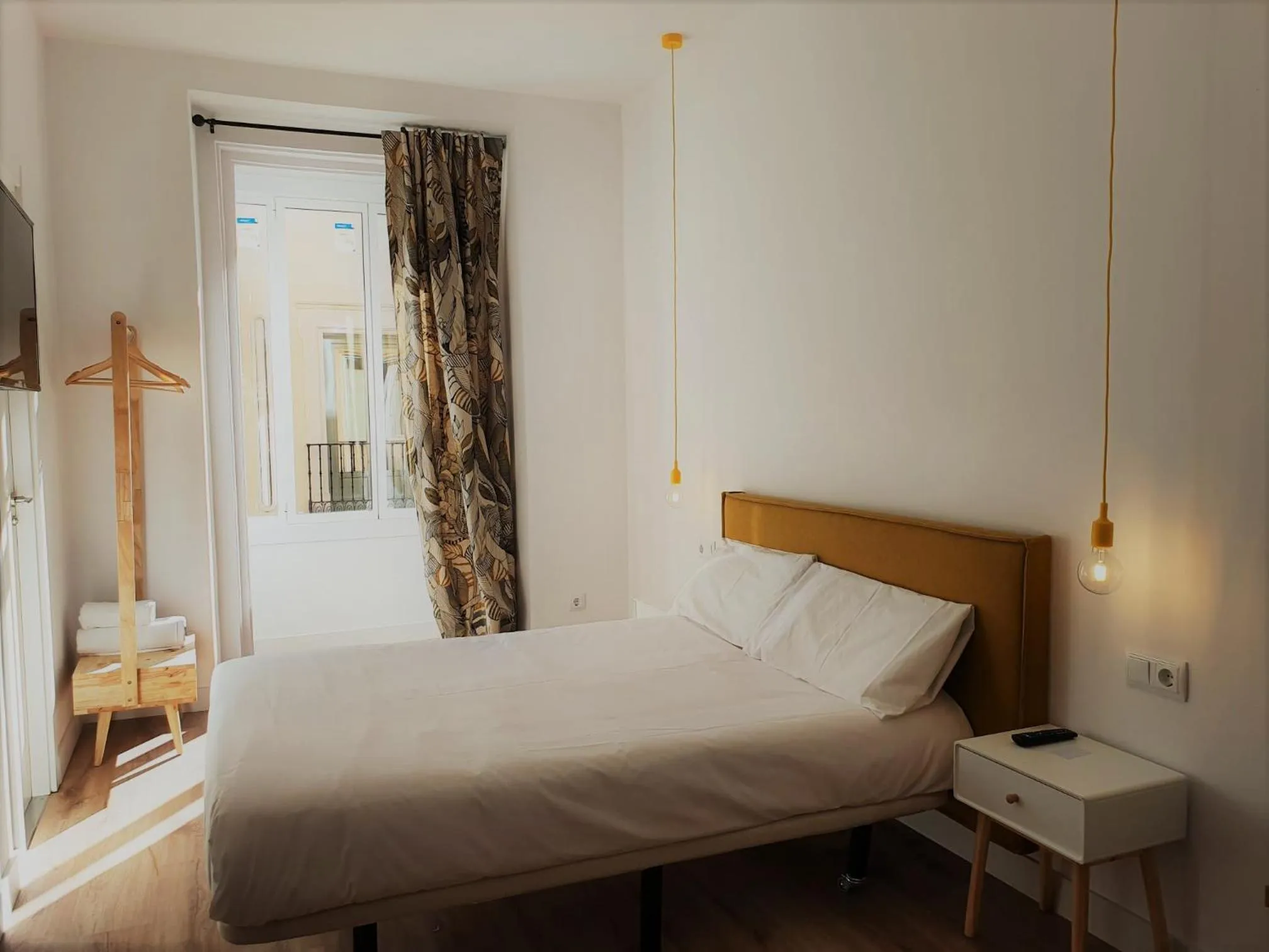 Bed in Hostal Manuela by gaiarooms