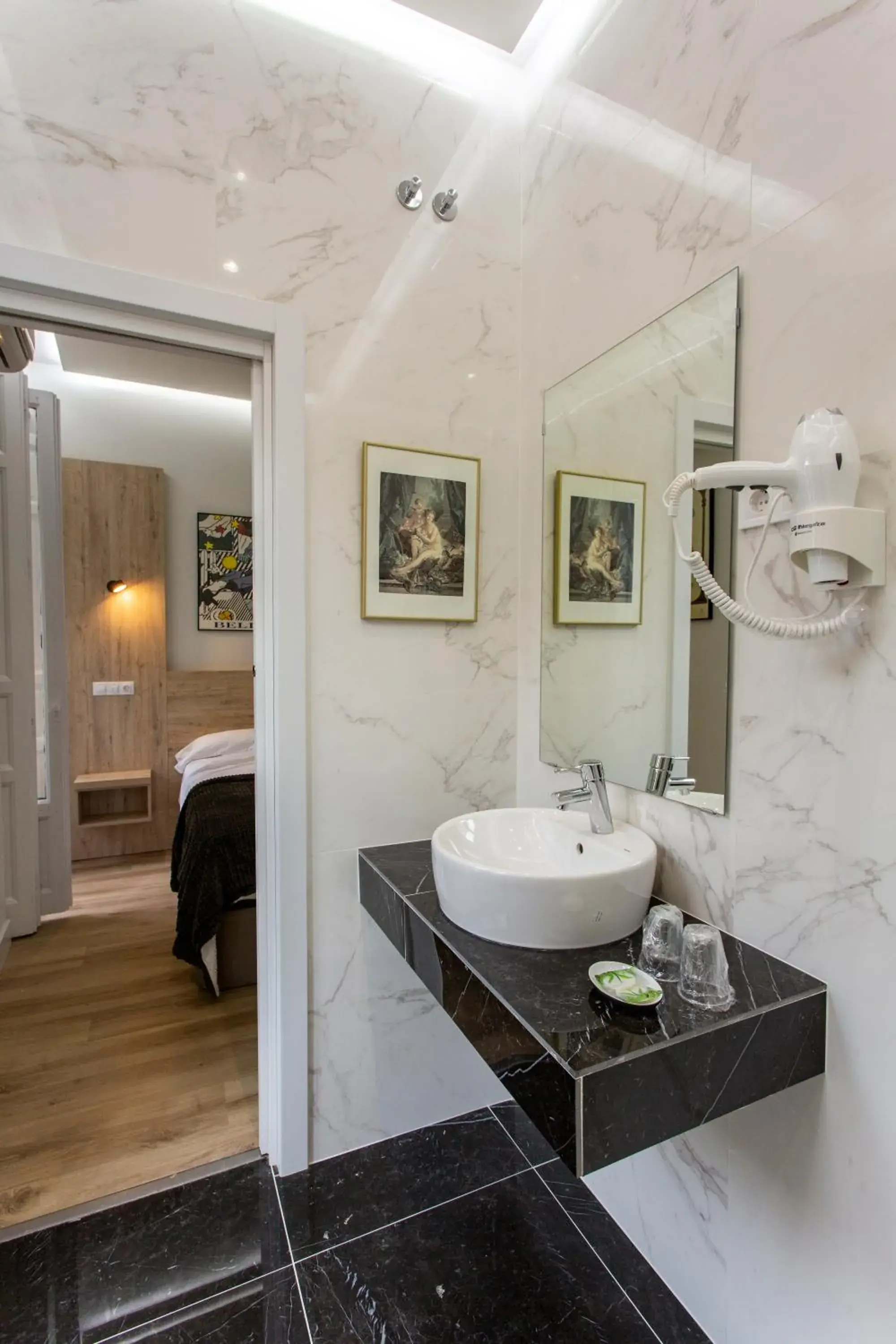 Standard Double Room in Hostal Manuela by gaiarooms Standard Double Room in Hostal Manuela by gaiarooms