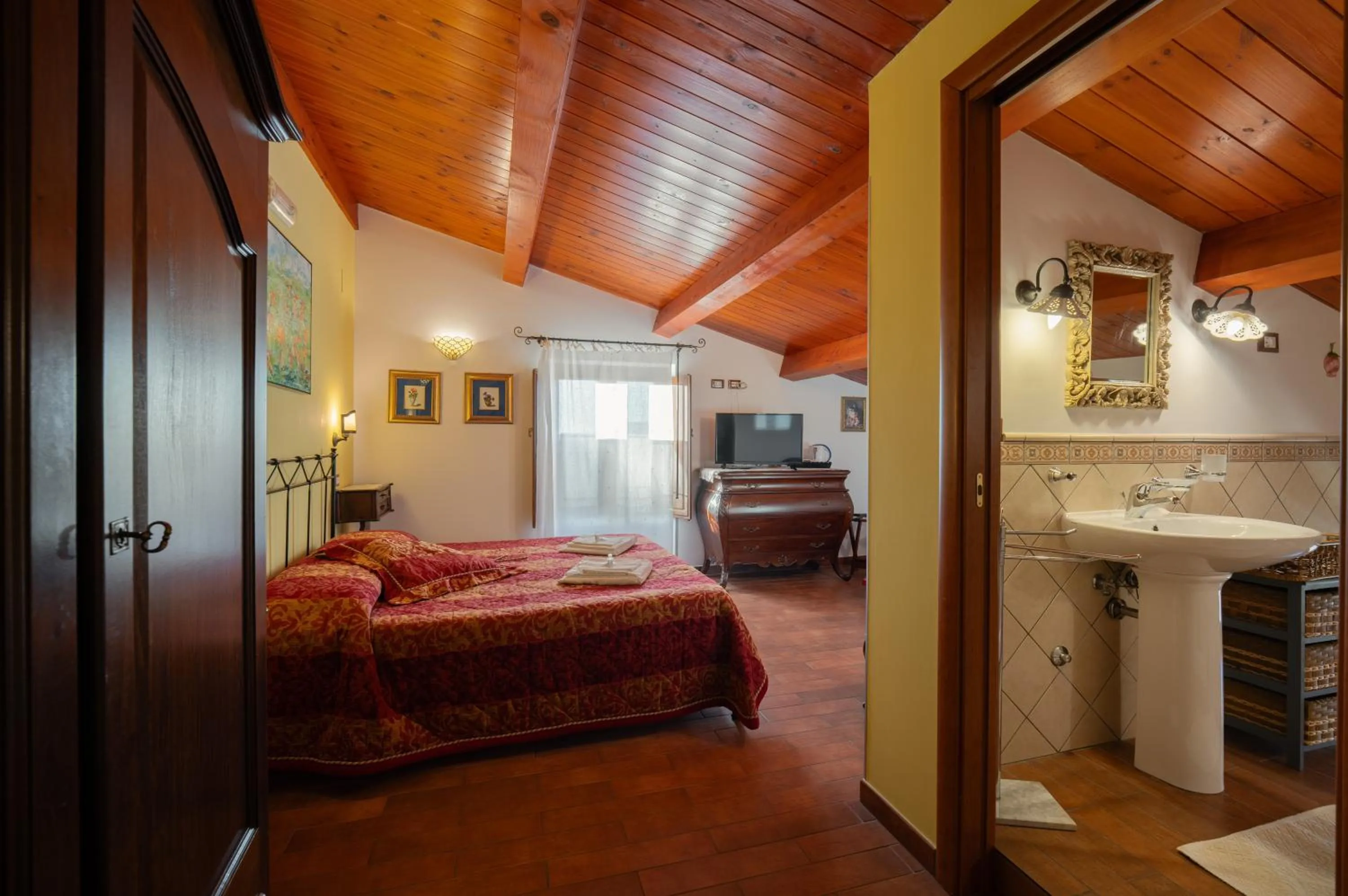 Photo of the whole room in Il Belvedere