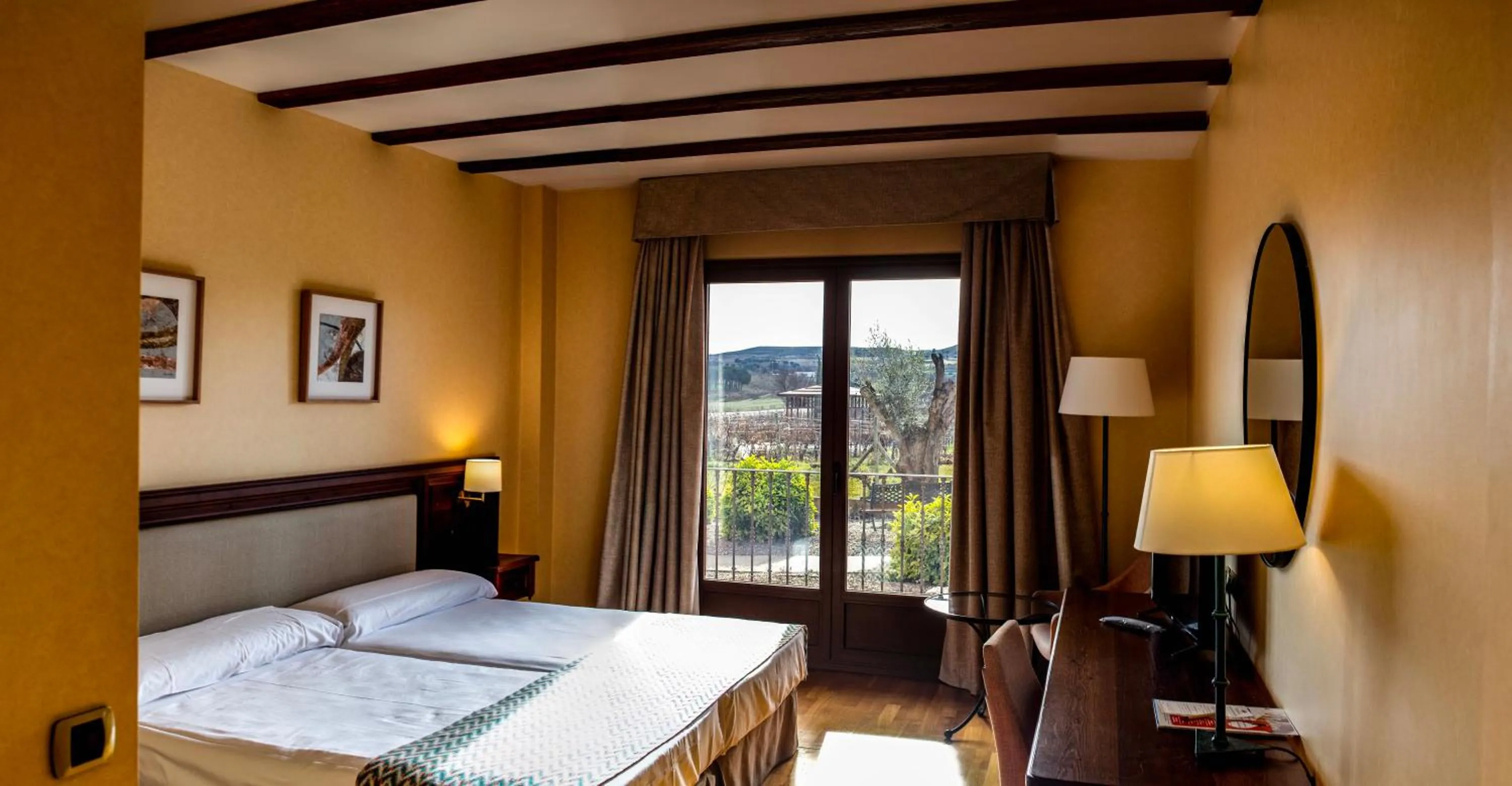 Bed in Hotel Spa Tudanca Aranda