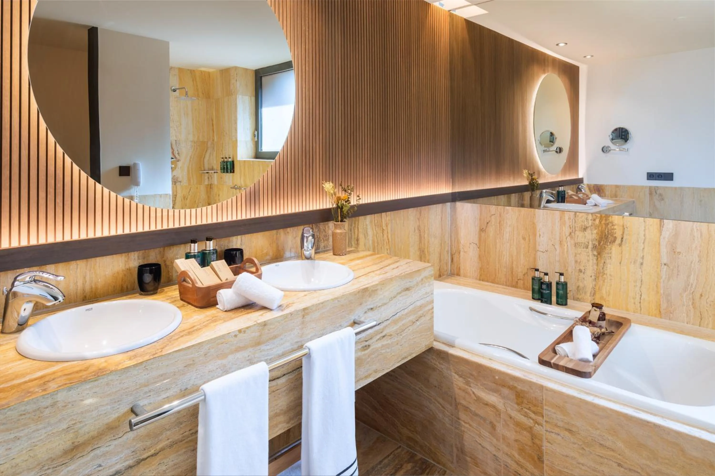 Bathroom in Hotel Meliá Bilbao