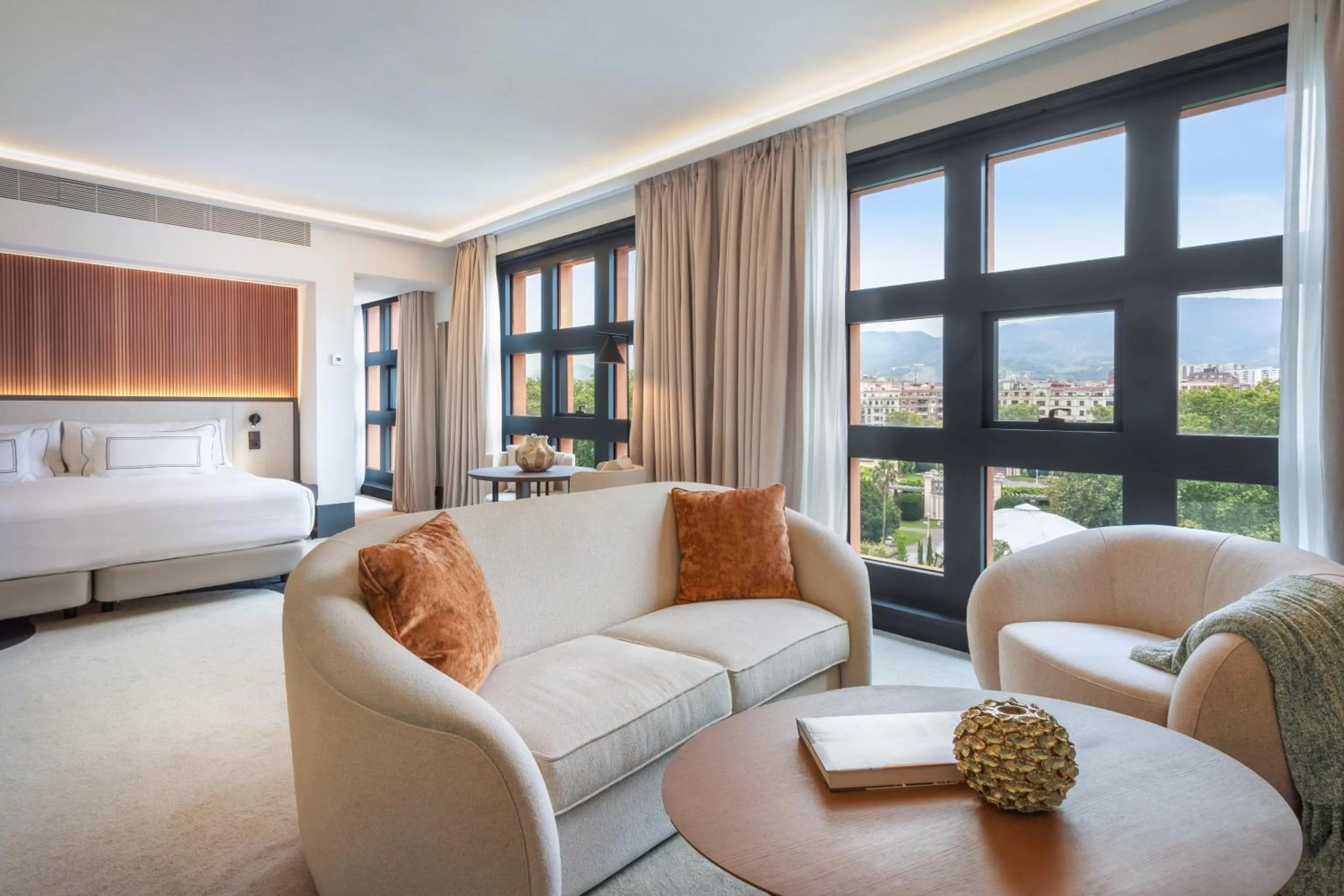 Bed in Hotel Meliá Bilbao