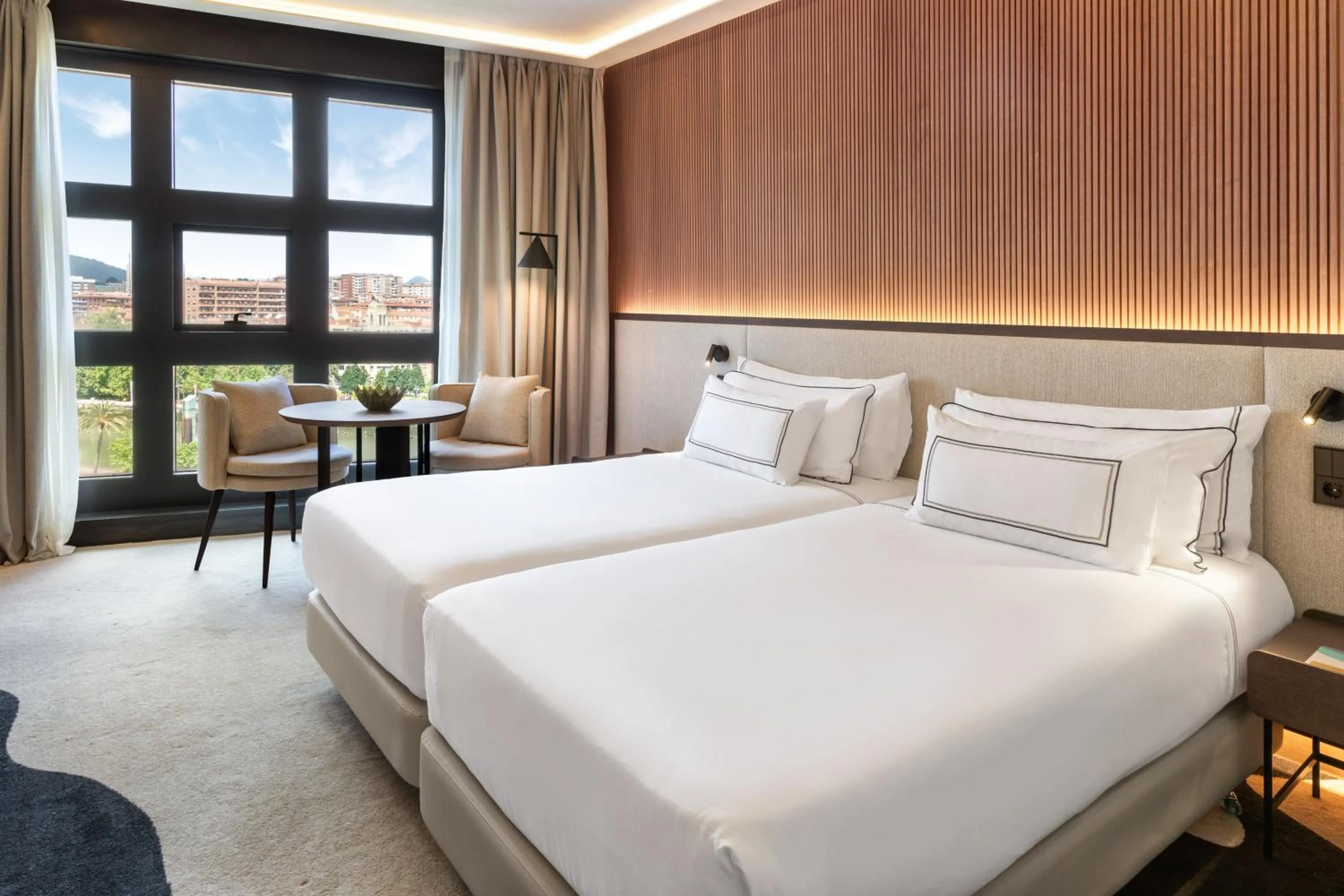 Bedroom, Bed in Hotel Meliá Bilbao