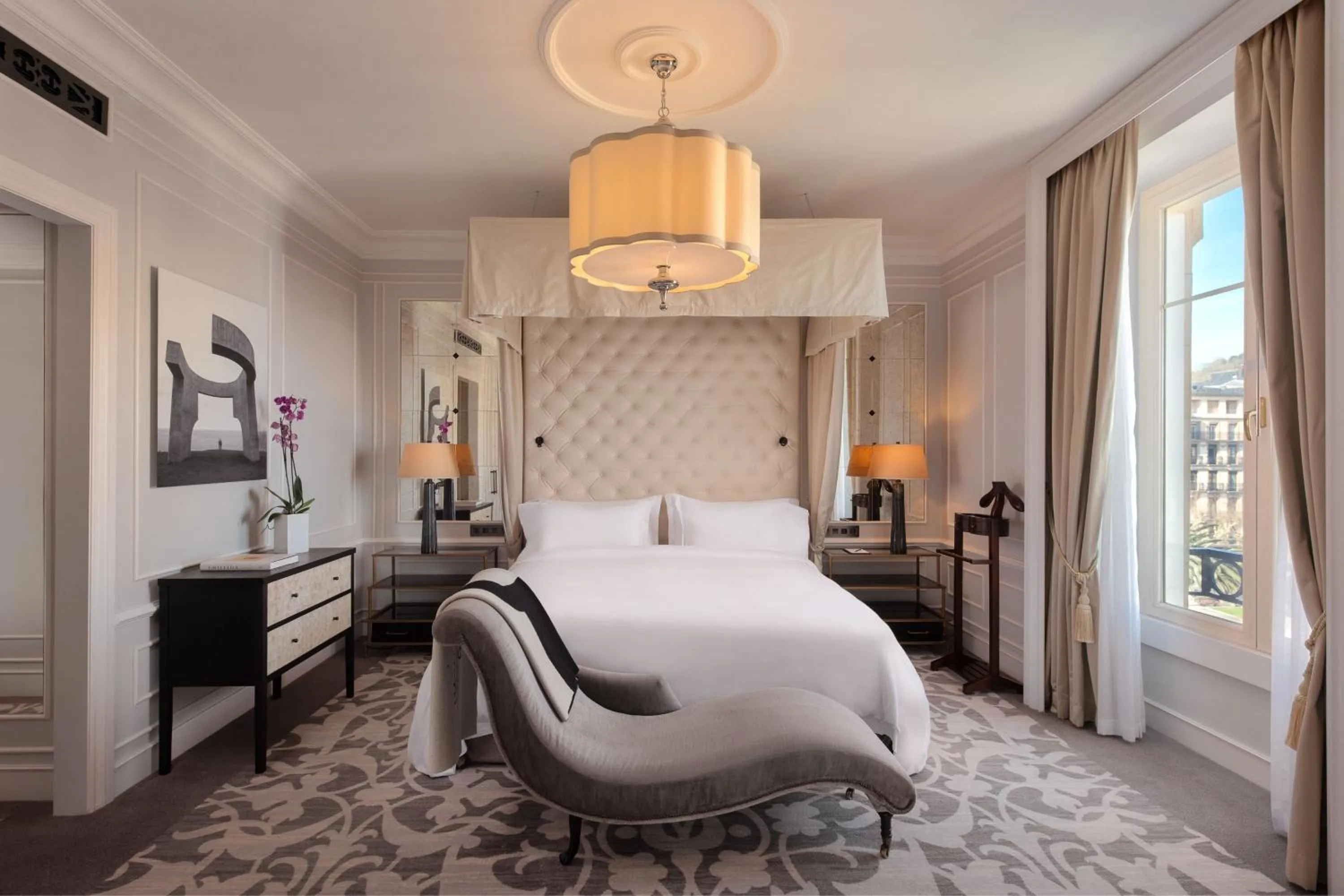 Bedroom, Bed in Hotel Maria Cristina, a Luxury Collection Hotel, San Sebastian
