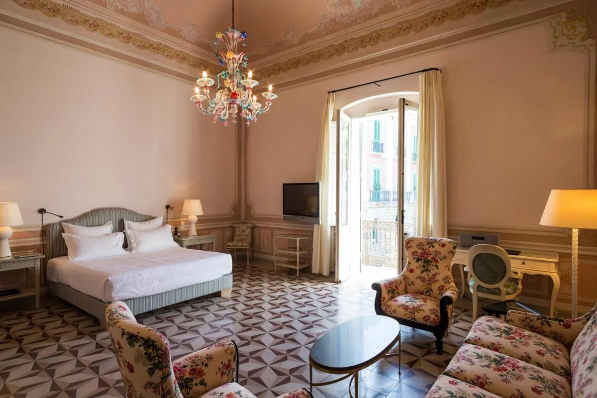Bedroom, Bed in Palazzo Margherita