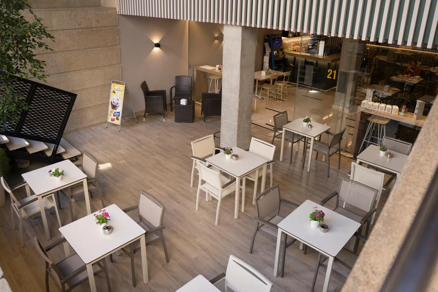 Restaurant/places to eat in Hotel Sercotel Tres Luces
