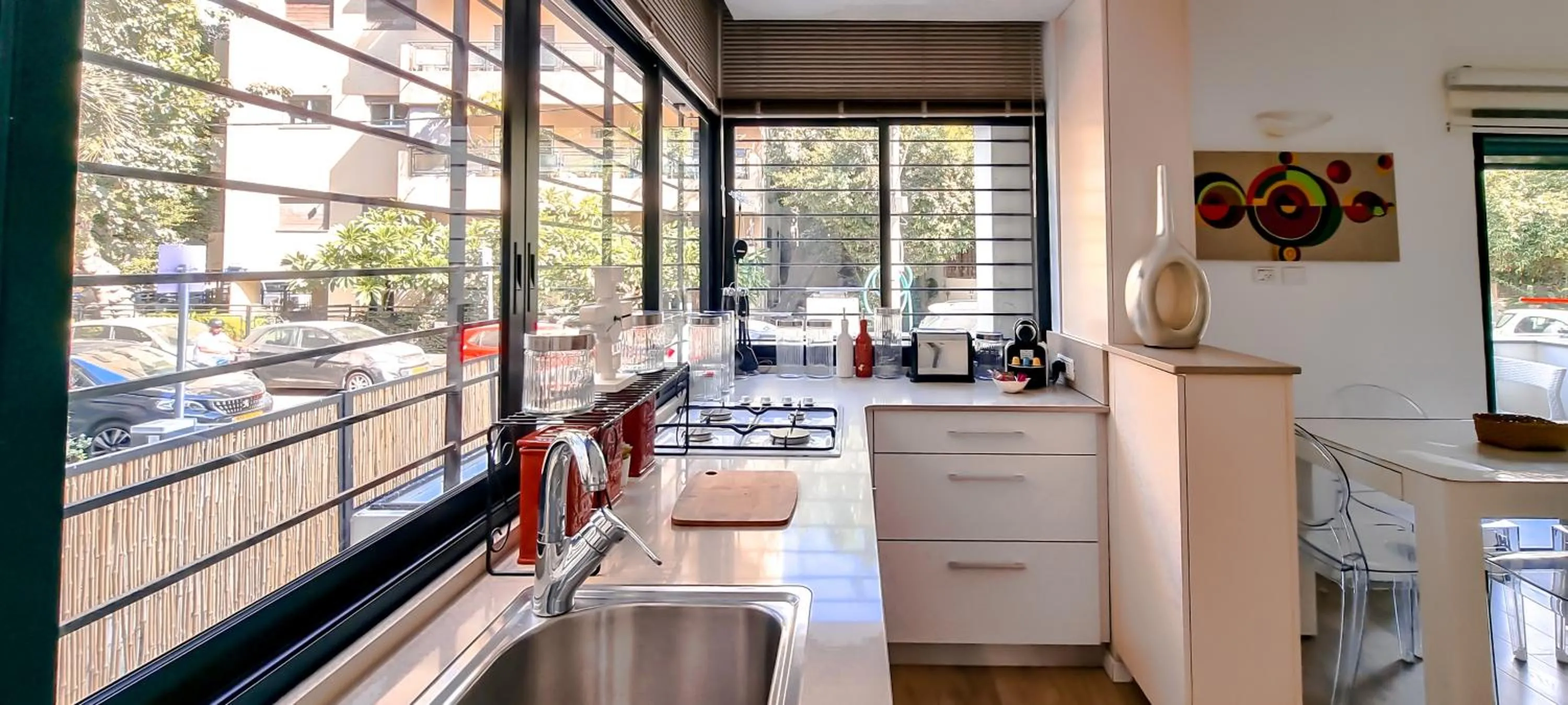 Kitchen or kitchenette in BnBIsrael apartments - Rupin Nacre