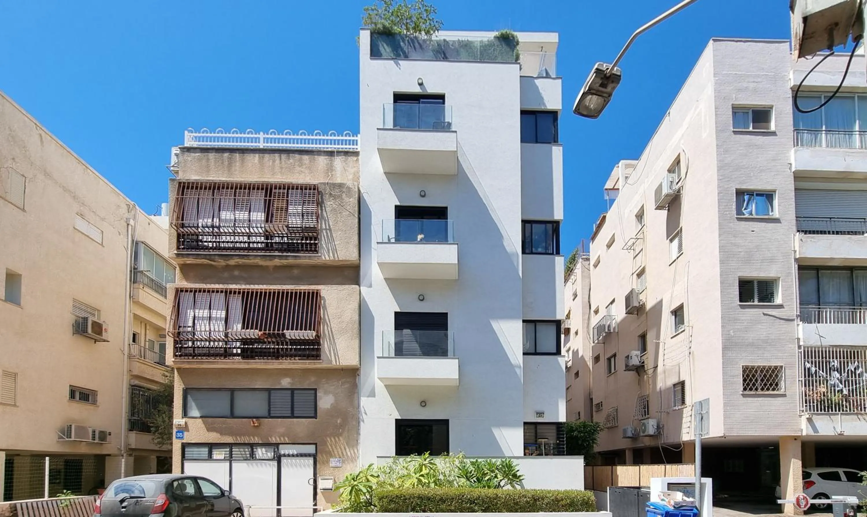 Property building in BnBIsrael apartments - Rupin Nacre