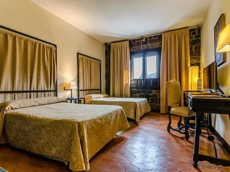 Bed in Hotel Temple Ponferrada Bed in Hotel Temple Ponferrada