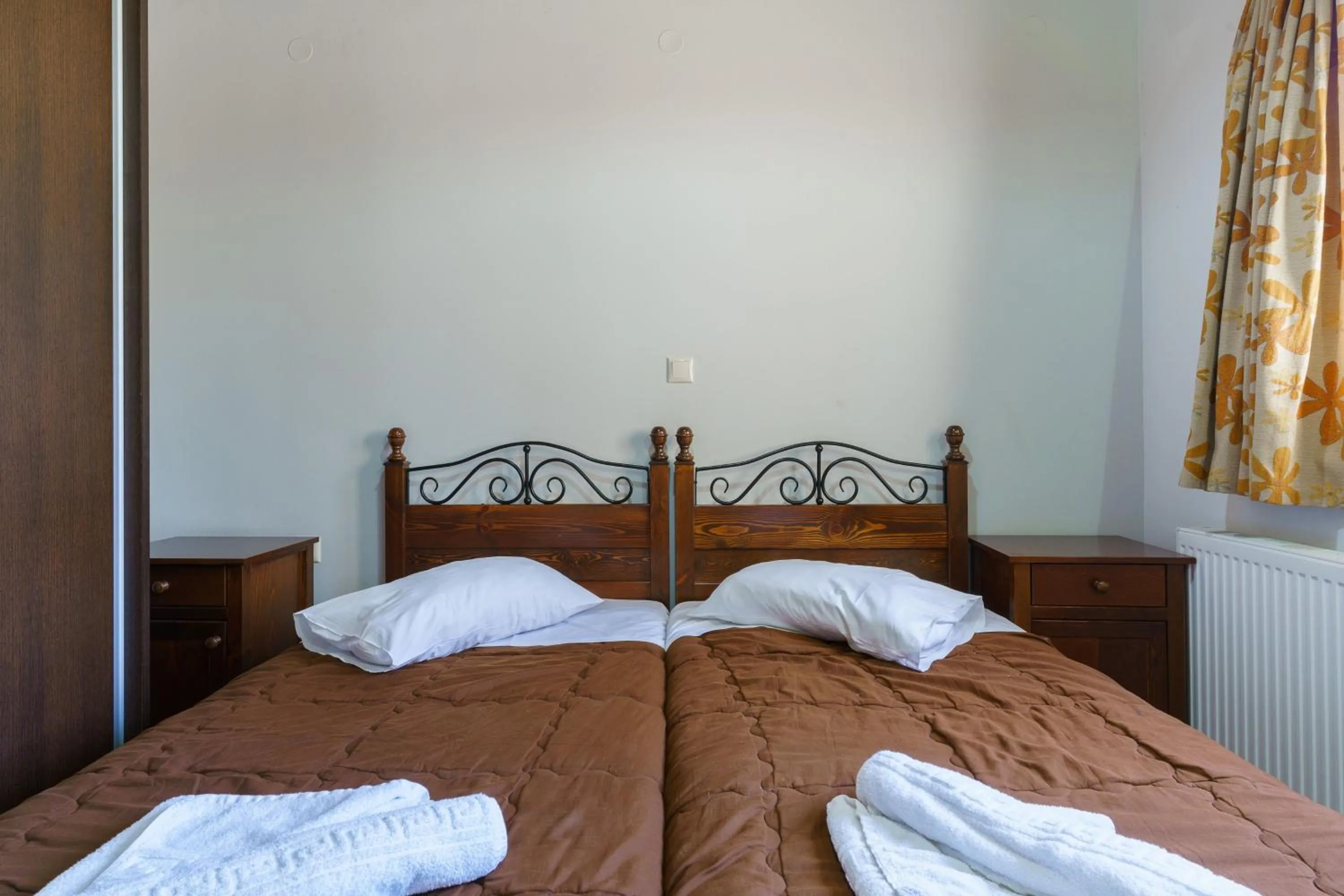 Bed in Omalos Village