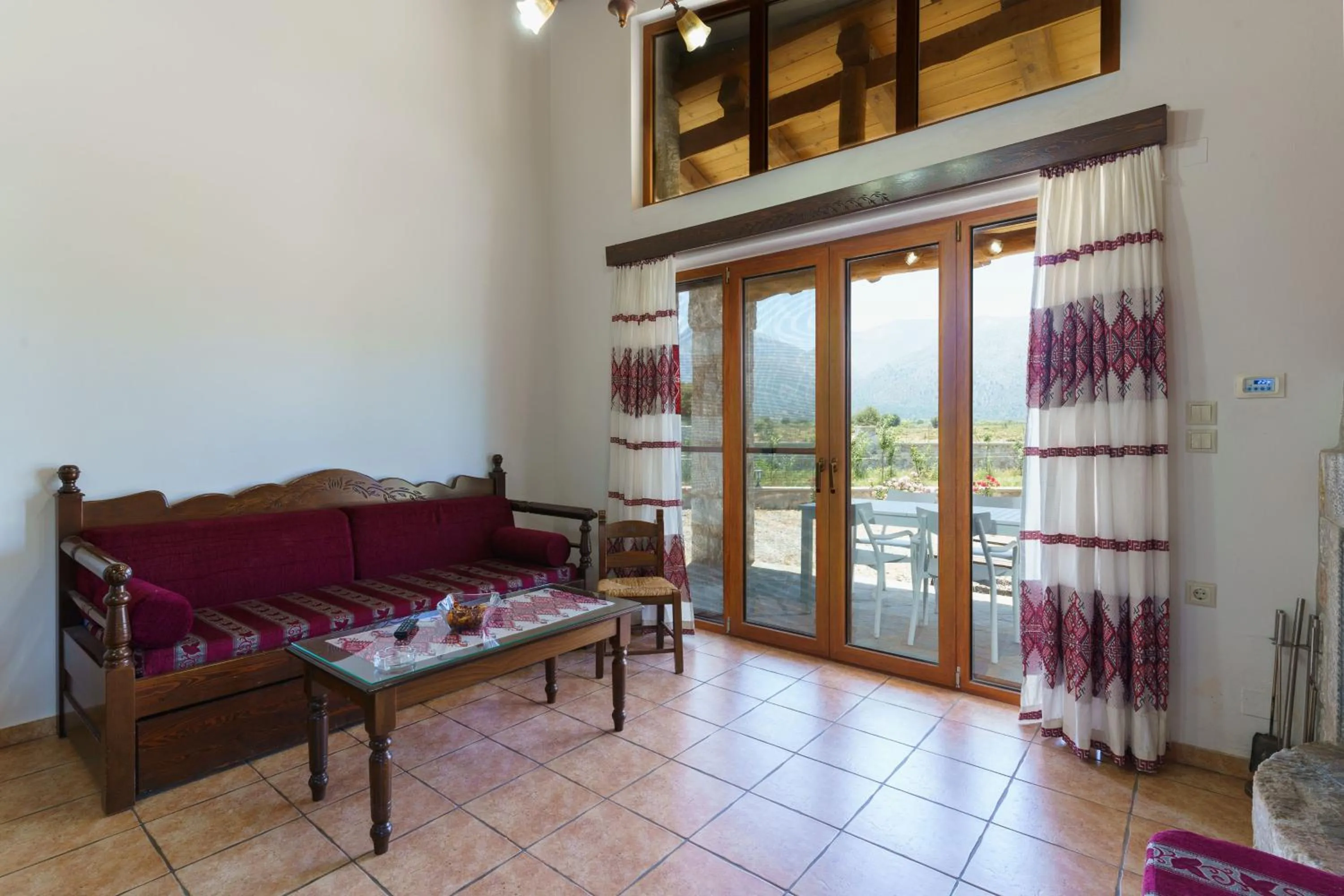 Bed in Omalos Village