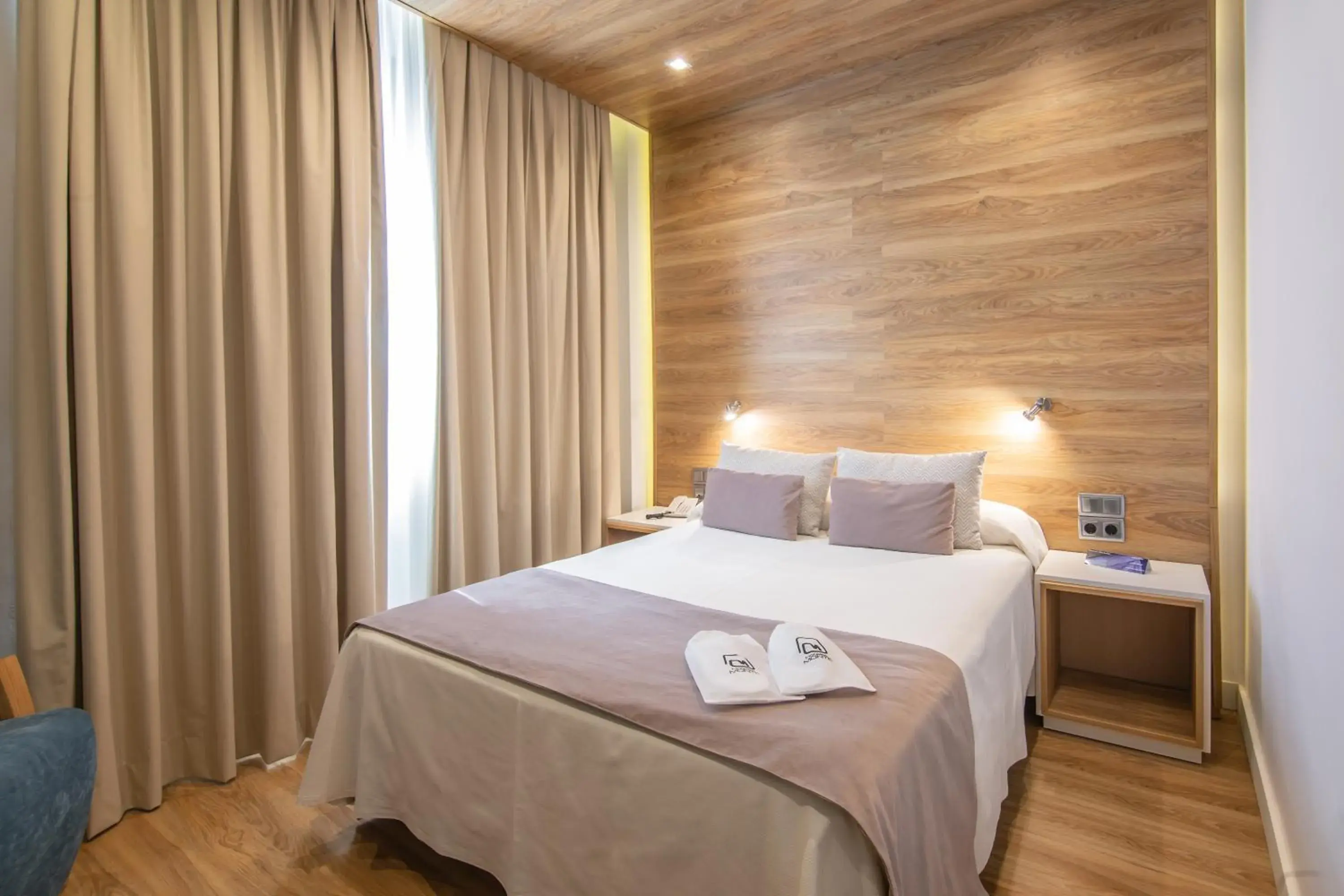 Photo of the whole room, Bed in Hotel Monte Puertatierra Photo of the whole room, Bed in Hotel Monte Puertatierra