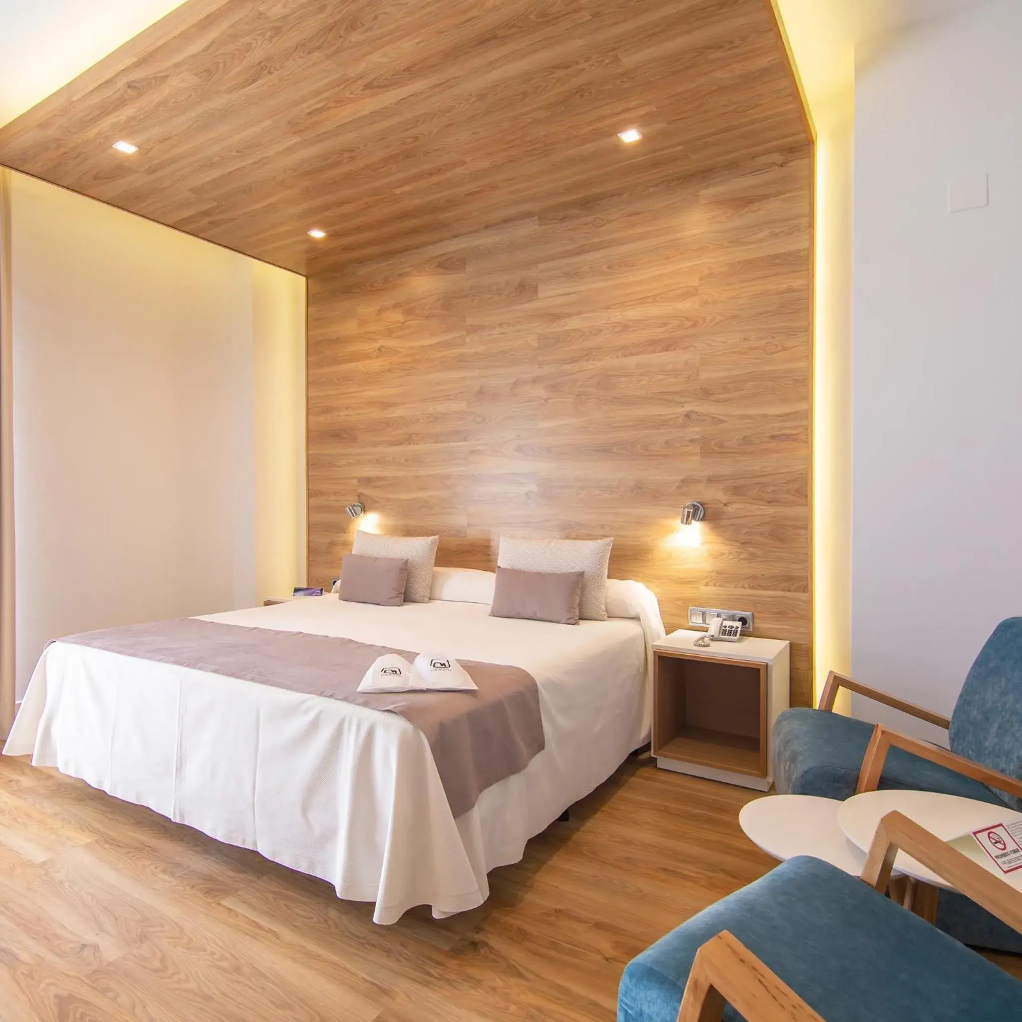 Bed in Hotel Monte Puertatierra Bed in Hotel Monte Puertatierra