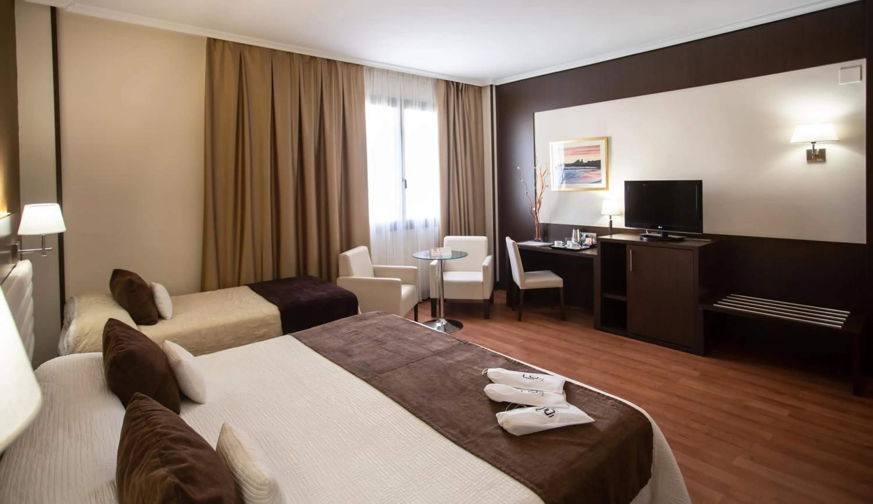 Bed in Hotel Monte Puertatierra