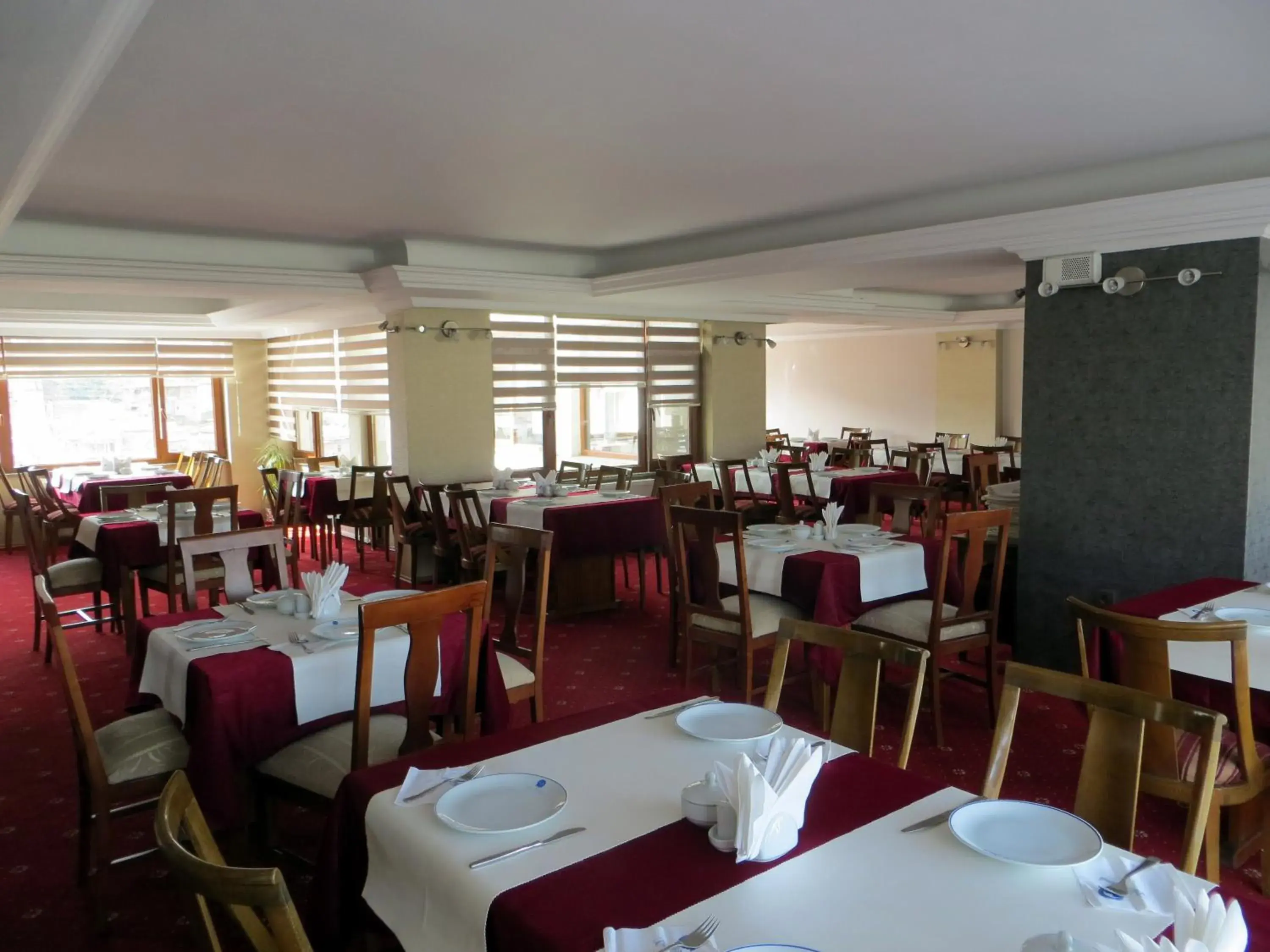 Restaurant/places to eat in Otel Mutevelli Restaurant/places to eat in Otel Mutevelli