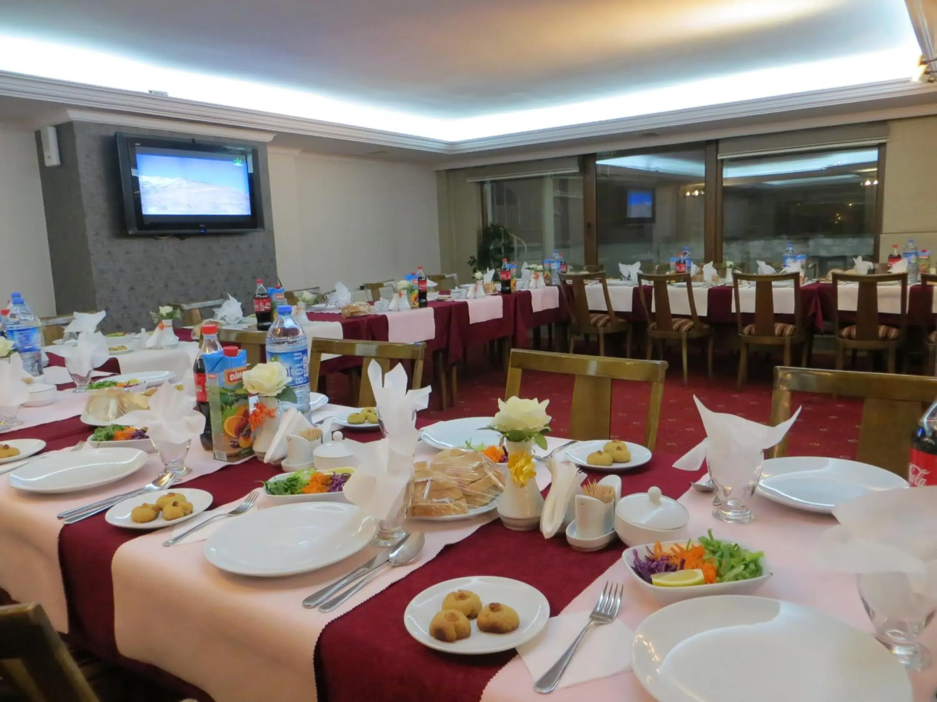 Restaurant/places to eat in Otel Mutevelli Restaurant/places to eat in Otel Mutevelli