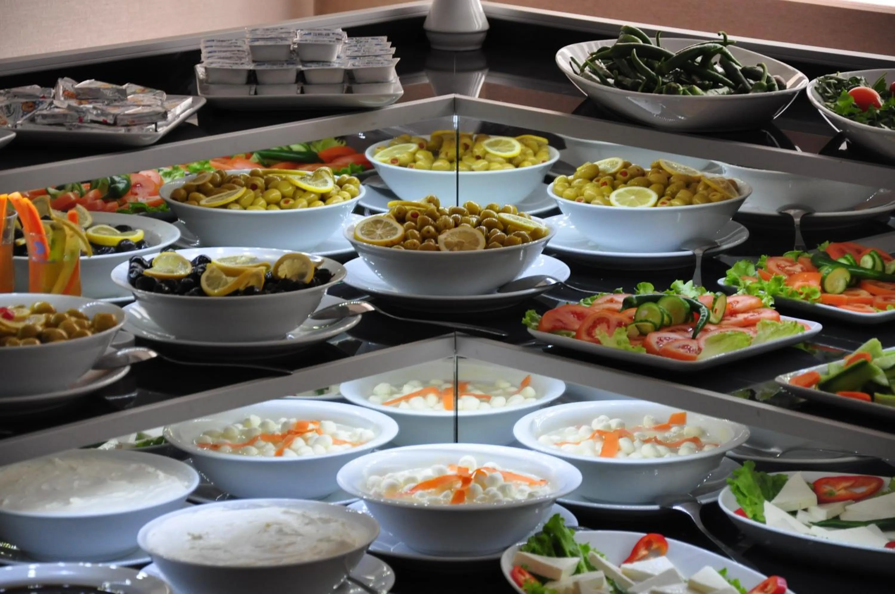 Buffet breakfast in Otel Mutevelli
