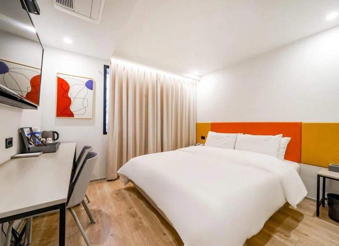 Bed in Ocean city hotel