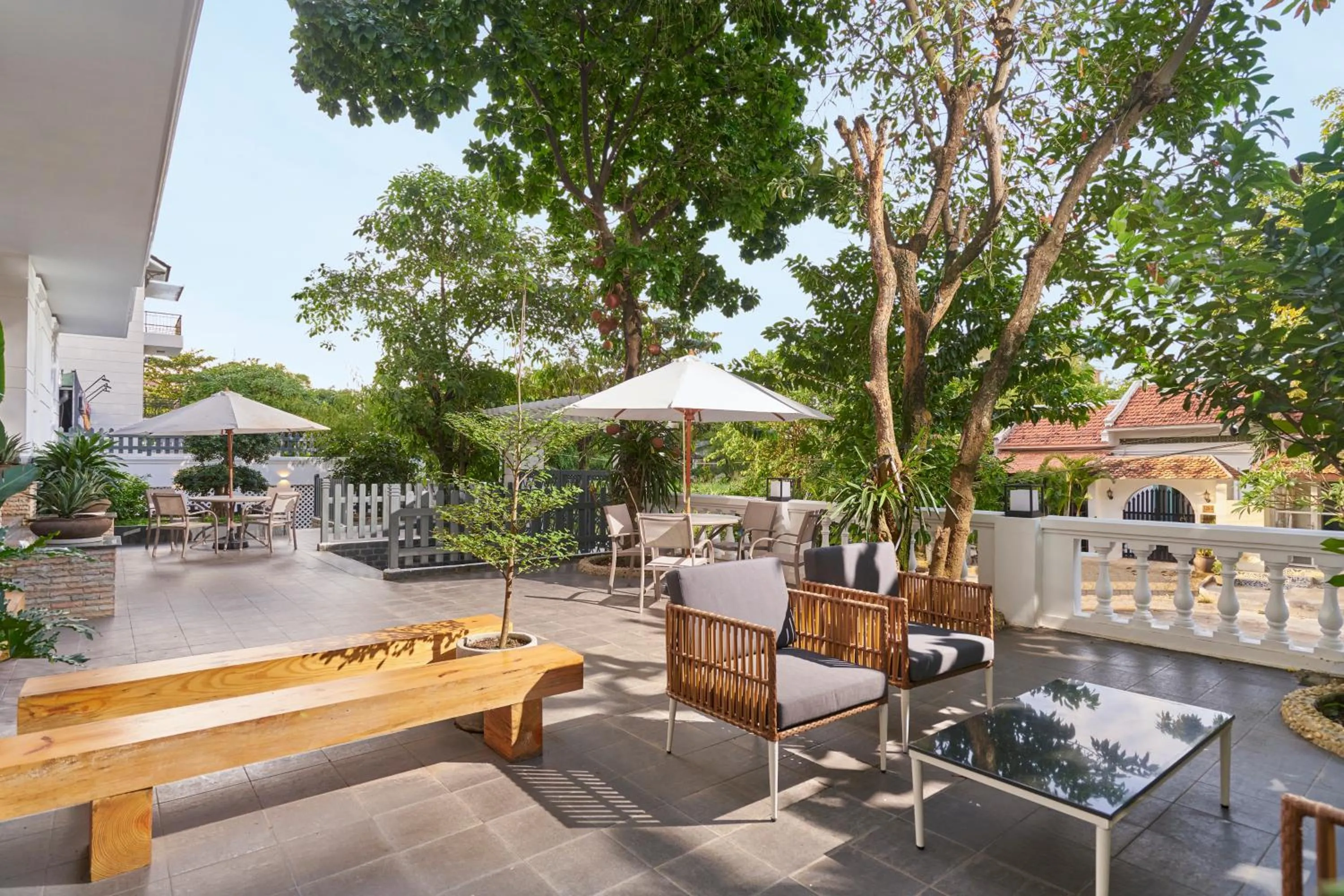 Patio in M Village Living Nguyễn Văn Hưởng