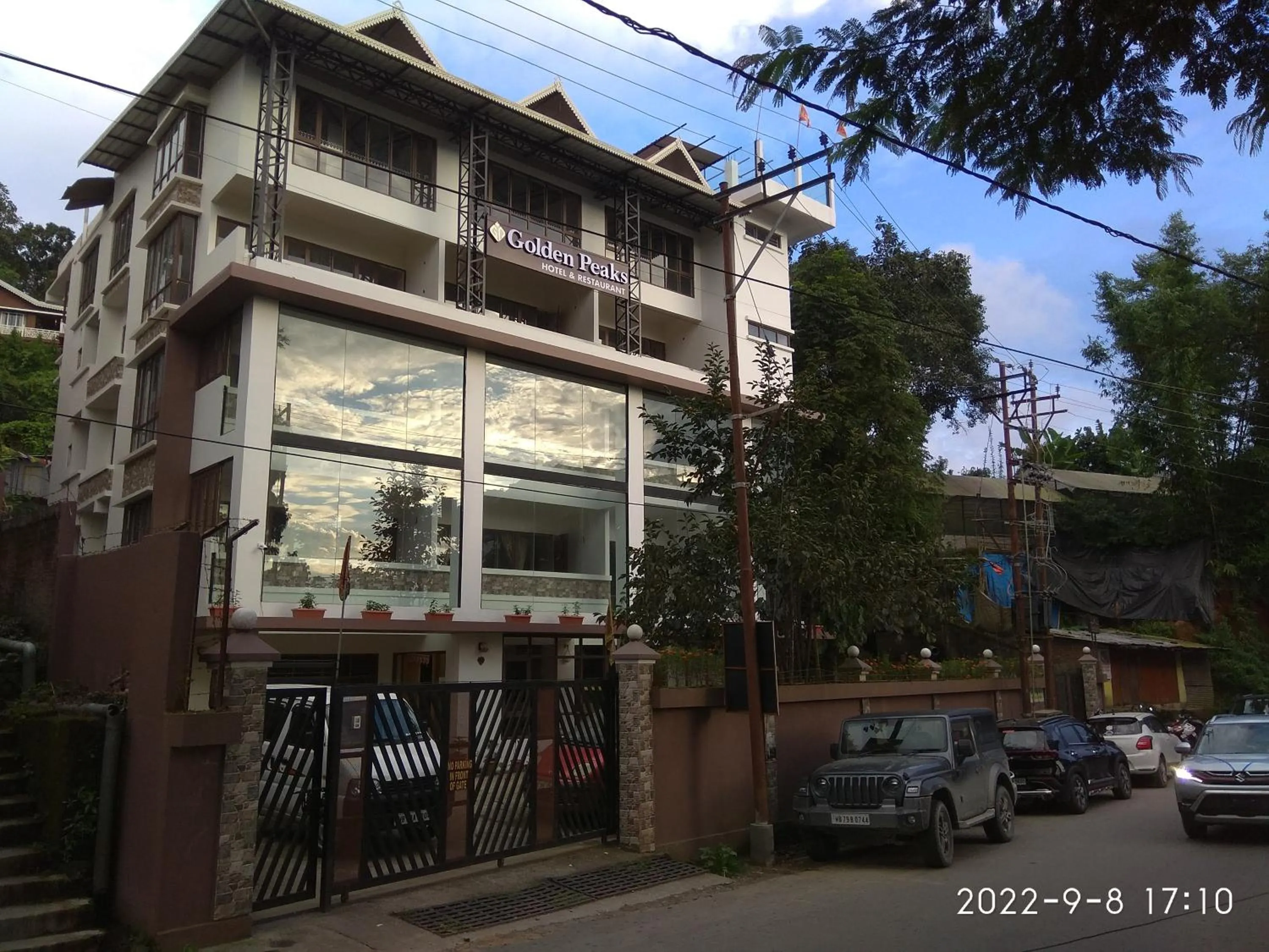 Property building in Golden Peaks Hotel & Restaurant