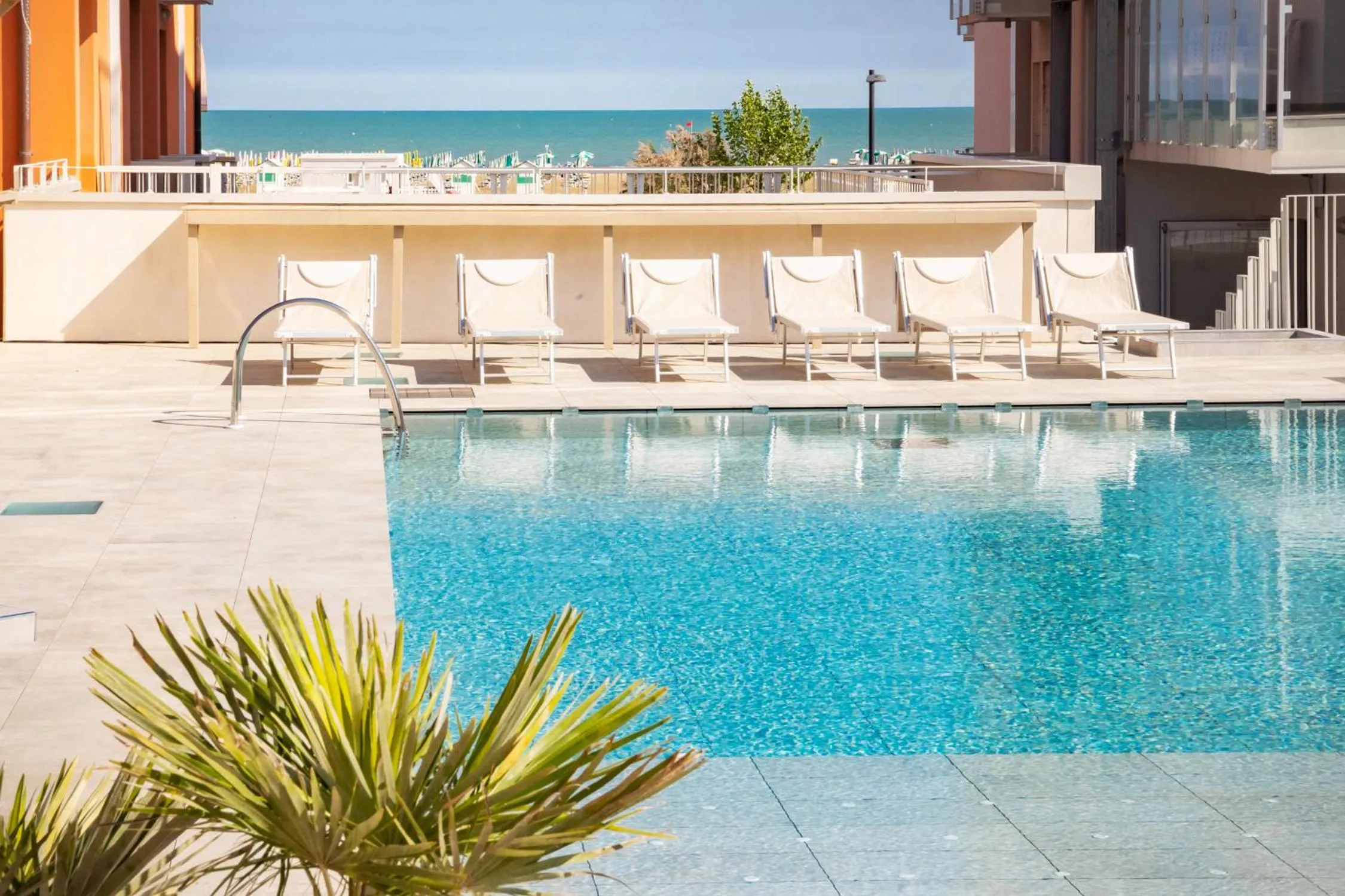 Swimming pool in Hotel Villa Maria