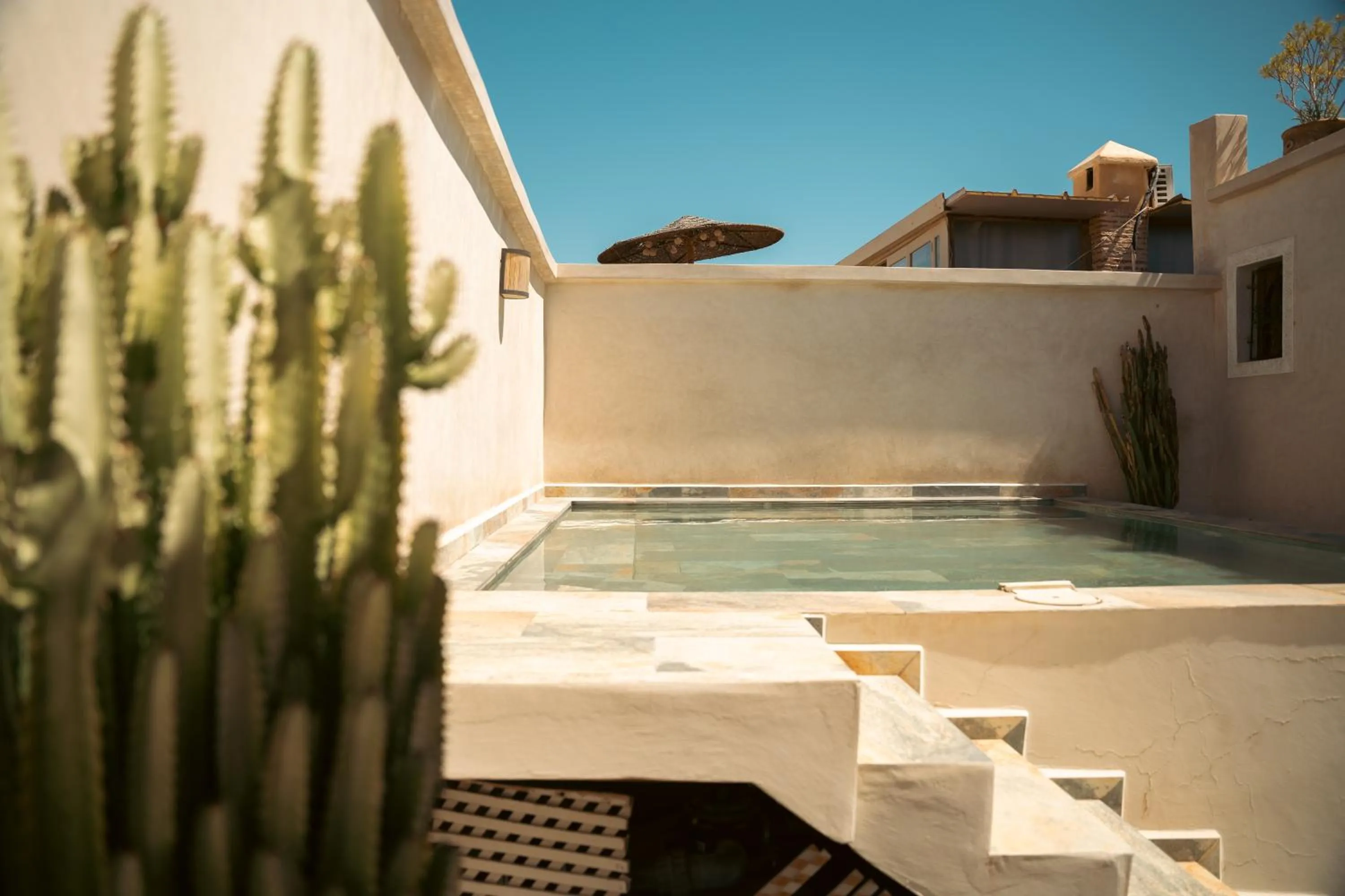 Swimming pool in Ryad Selyen