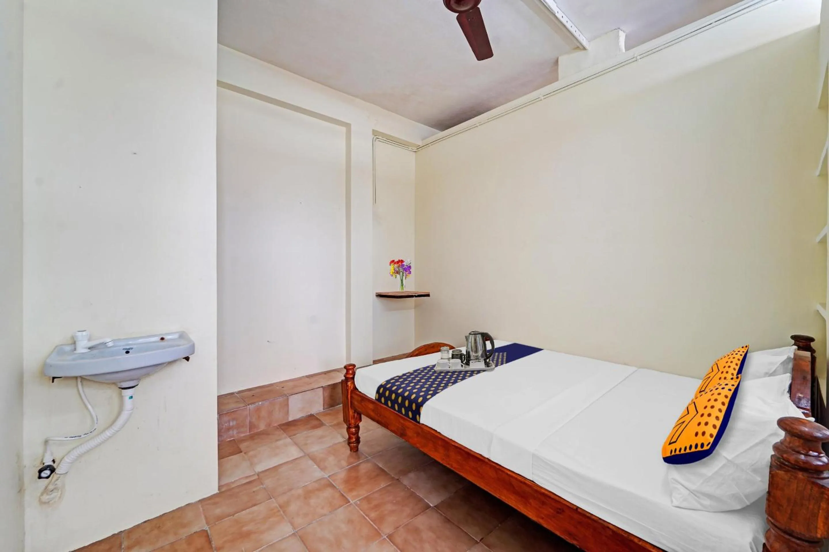 Bedroom in SPOT ON Sri Sakthi Guest House