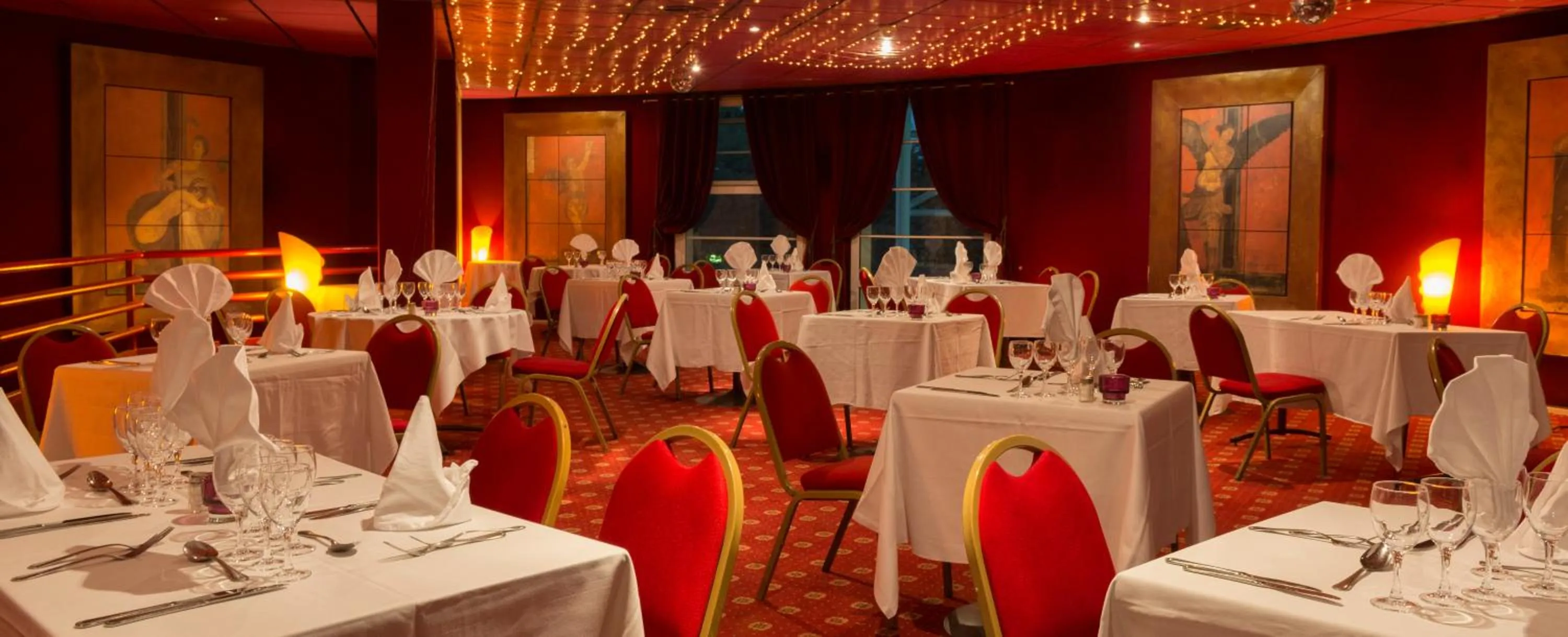 Restaurant/places to eat in Espace Leonard De Vinci