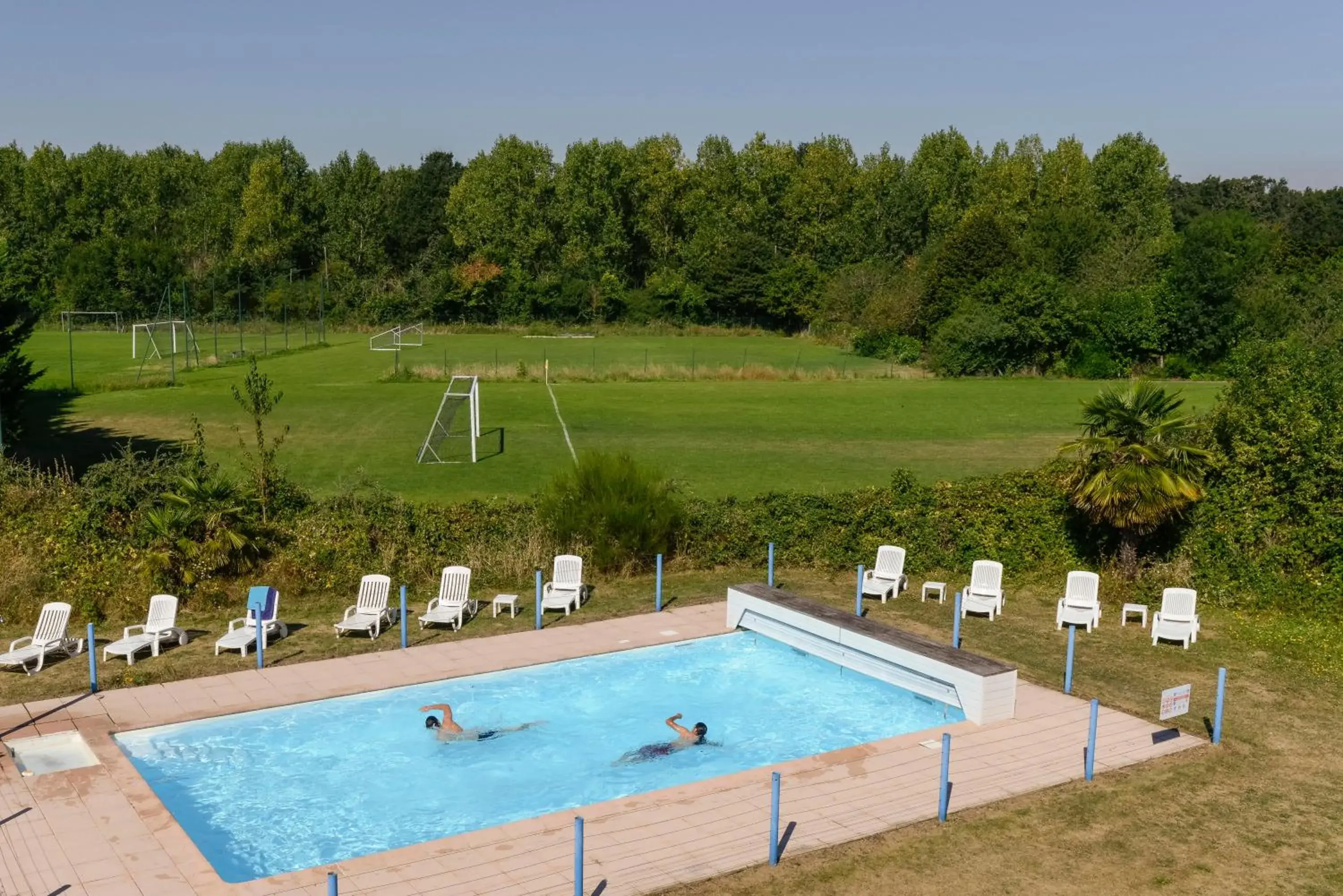 Pool view in Espace Leonard De Vinci Pool view in Espace Leonard De Vinci