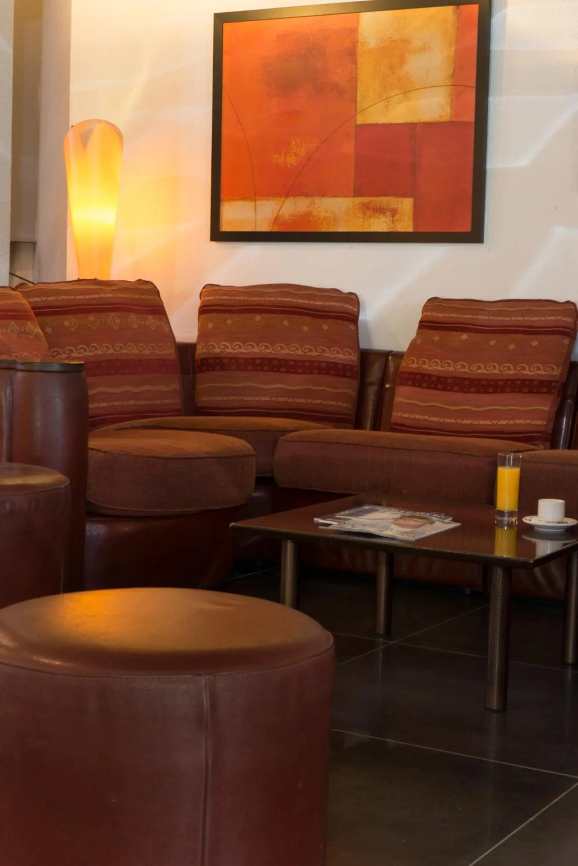 Lounge or bar in Espace Leonard De Vinci Lounge or bar in Espace Leonard De Vinci