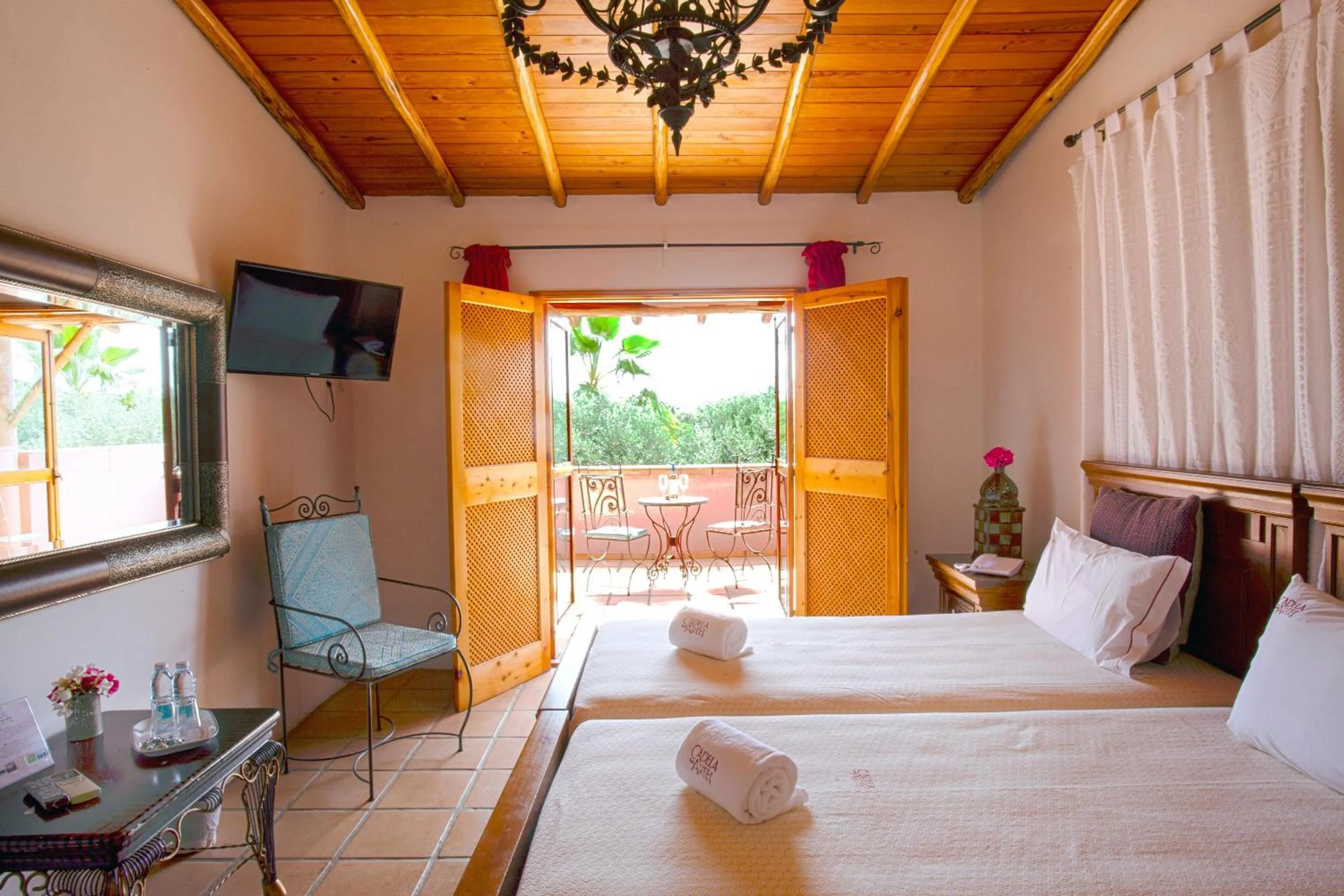 Photo of the whole room, Bed in Hotel de Charme Capela das Artes