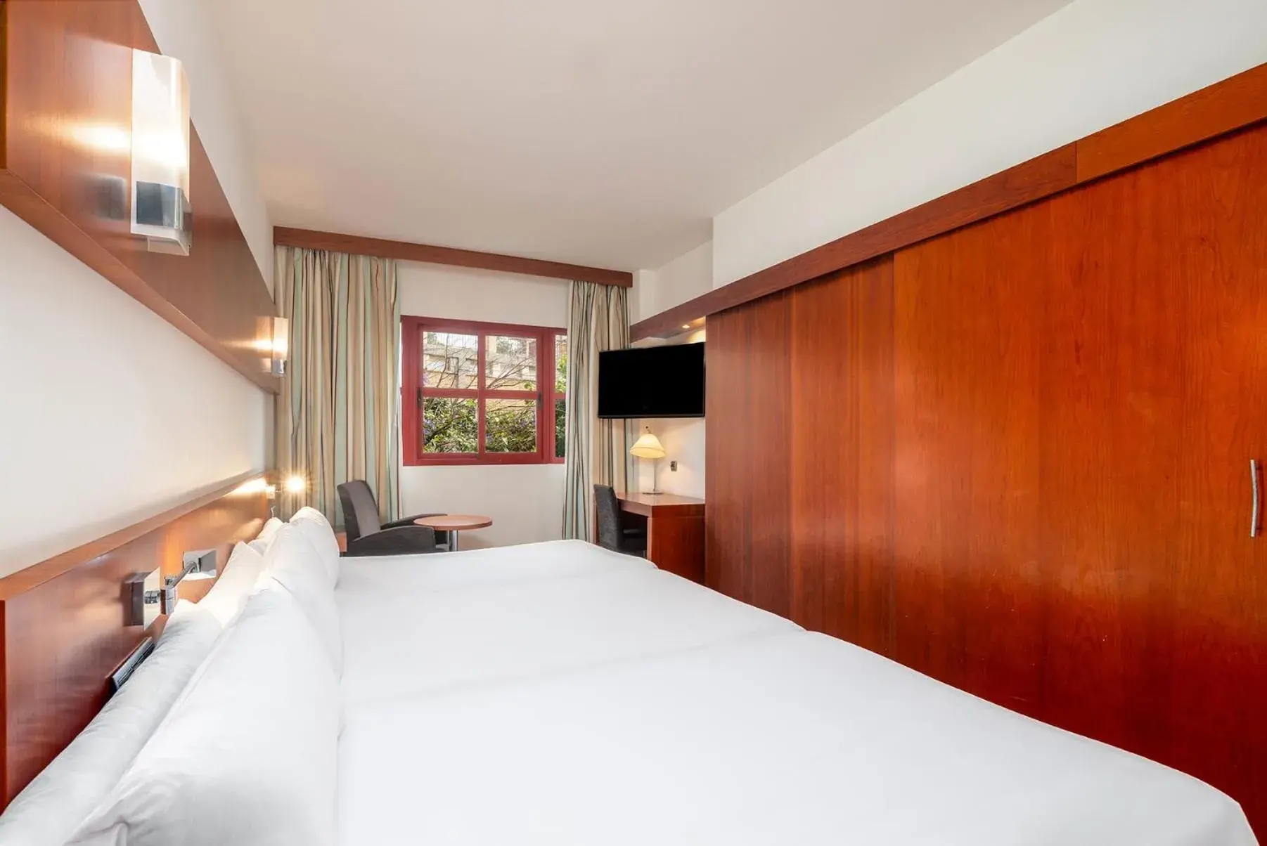 Bed in Senator Huelva Bed in Senator Huelva