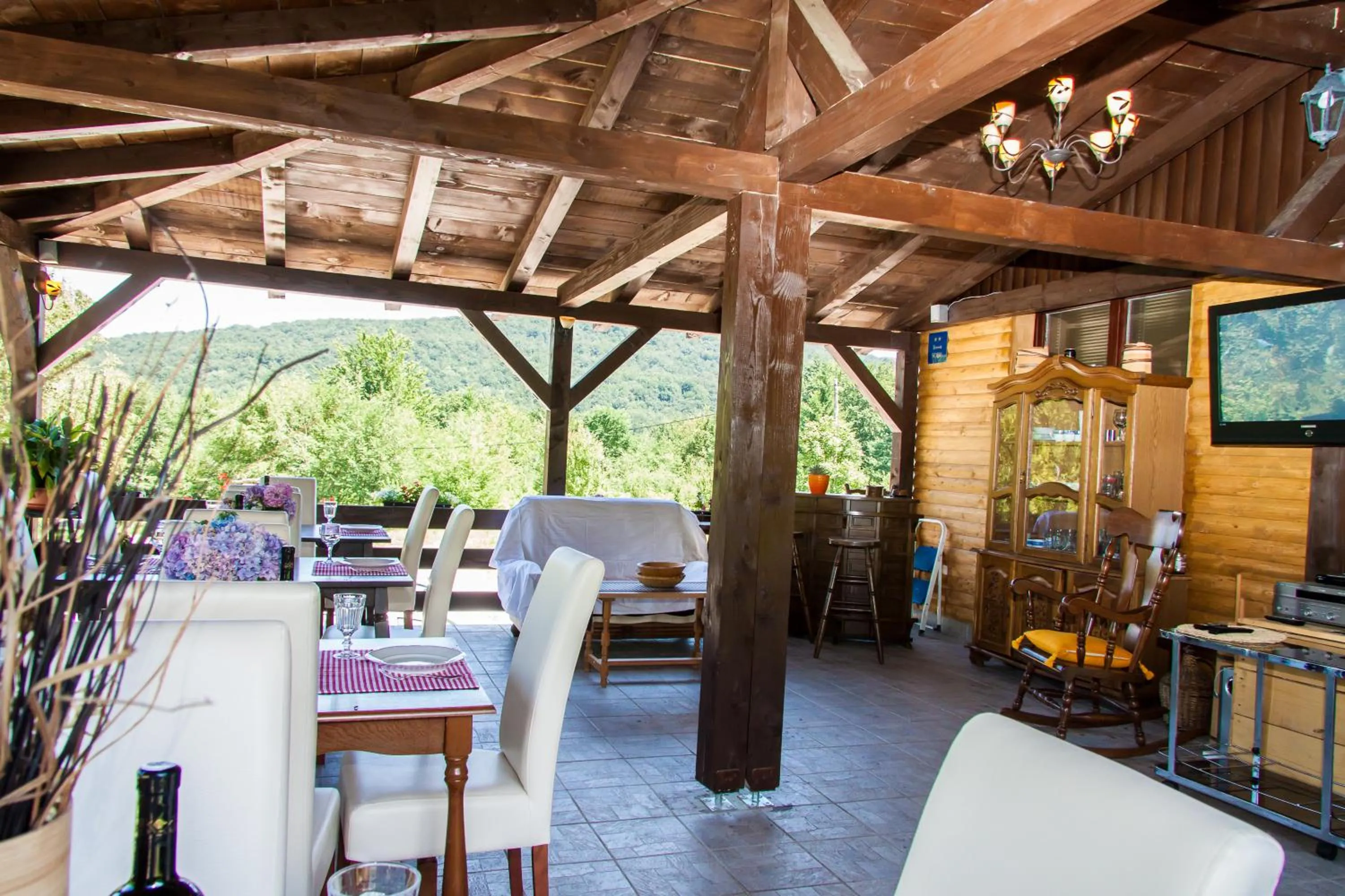 Restaurant/places to eat in B&B Villa Nena