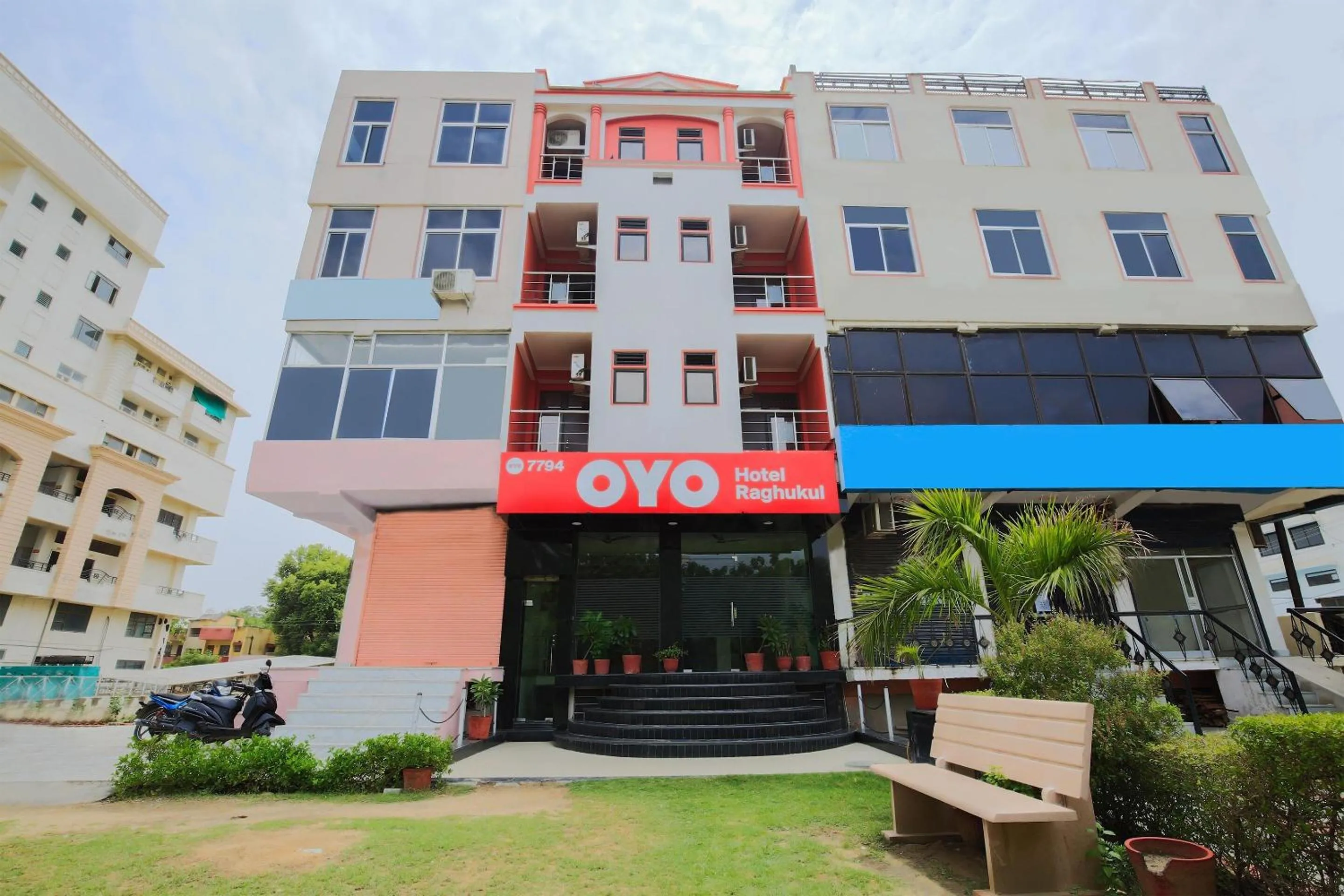 Hotel O Raghukul