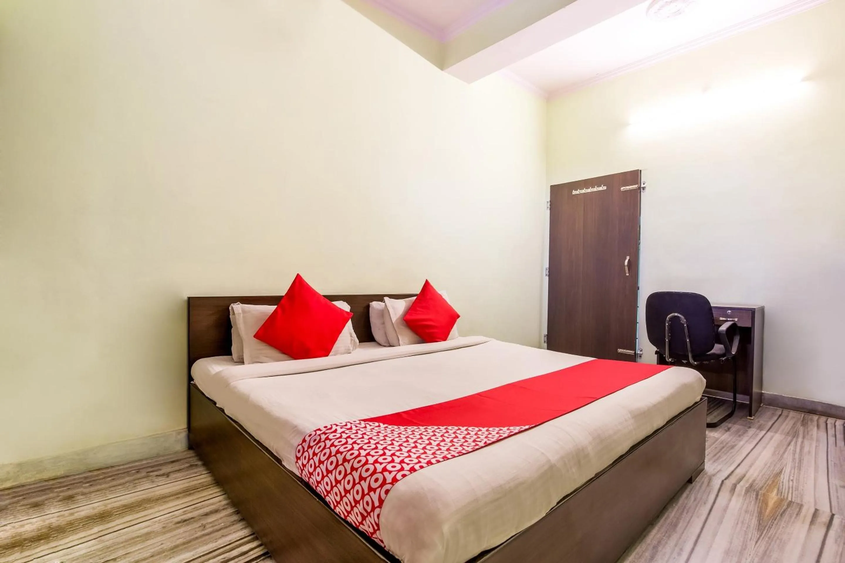 Hotel O Raghukul