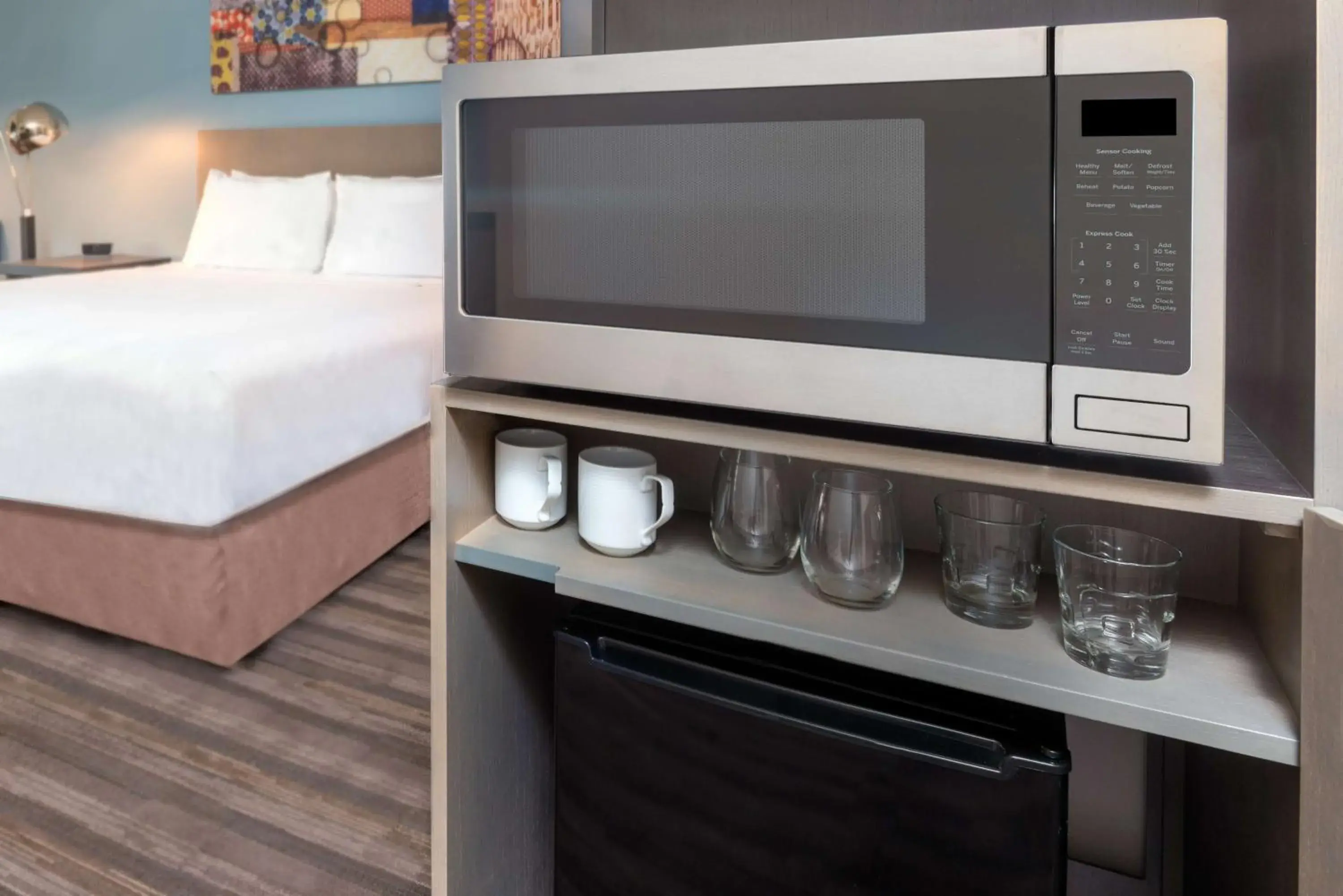 Bedroom, Bed in Hyatt House Orlando Airport Bedroom, Bed in Hyatt House Orlando Airport