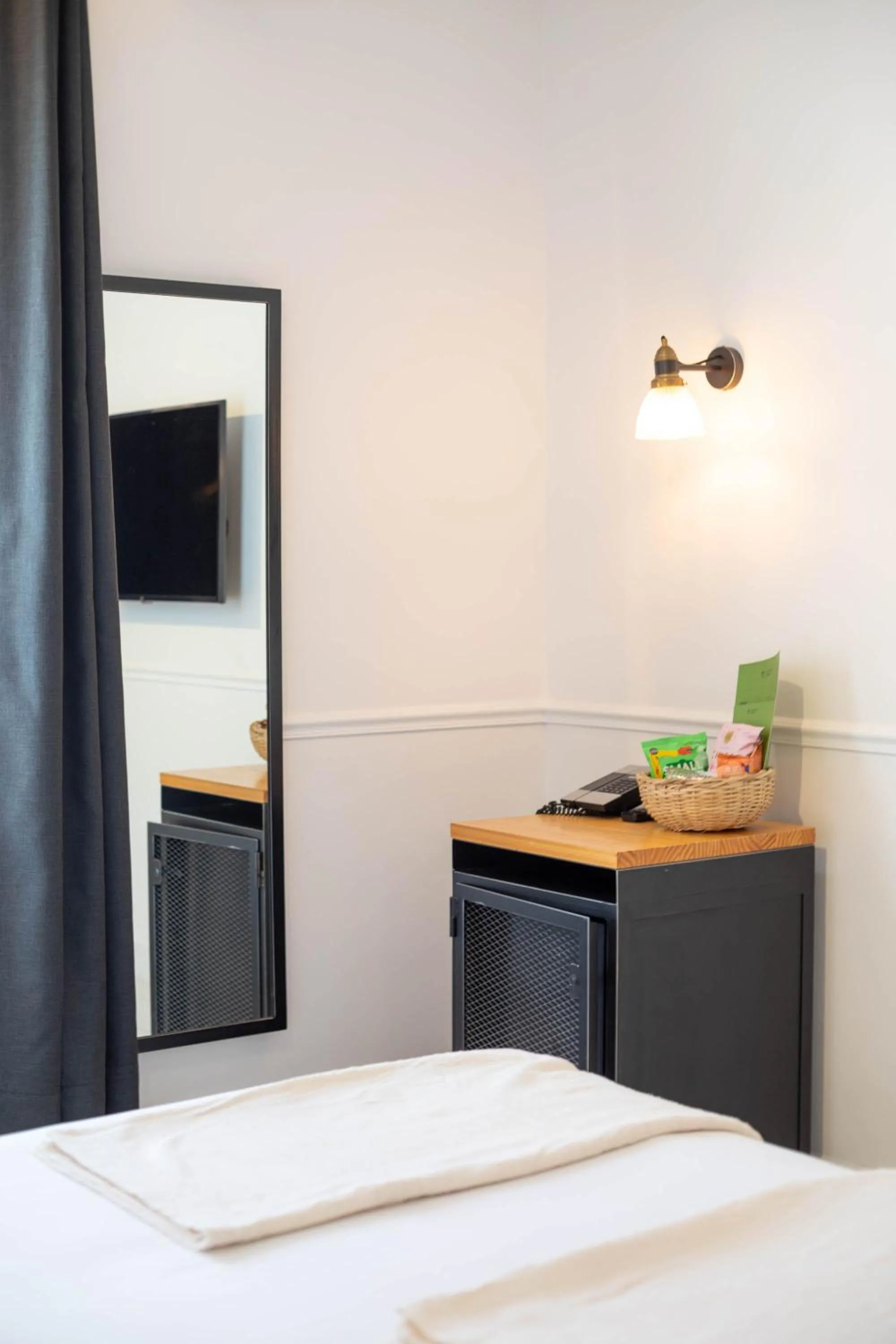 Bed in 7 Islas Hotel