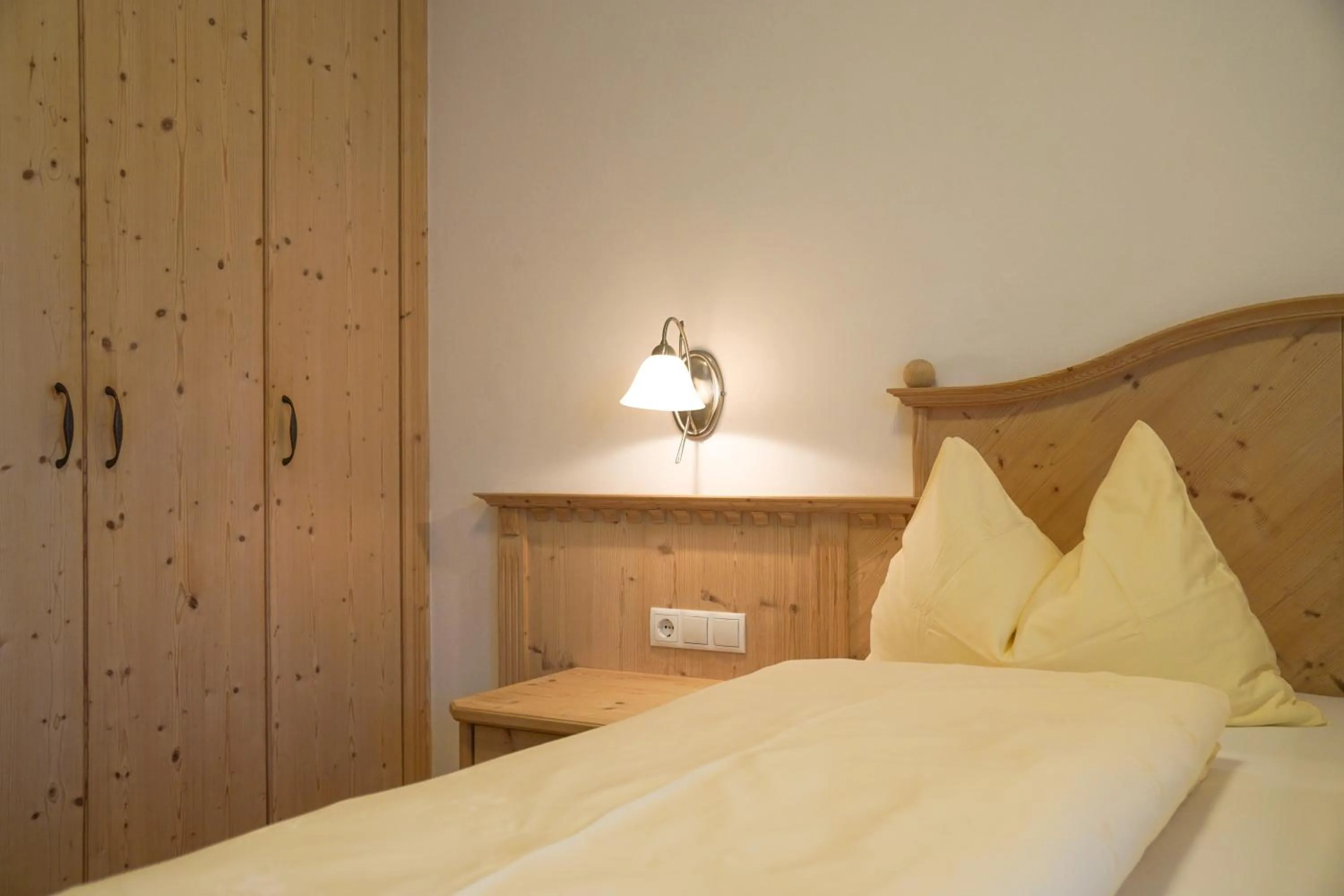 Photo of the whole room, Bed in Oberwirtshof