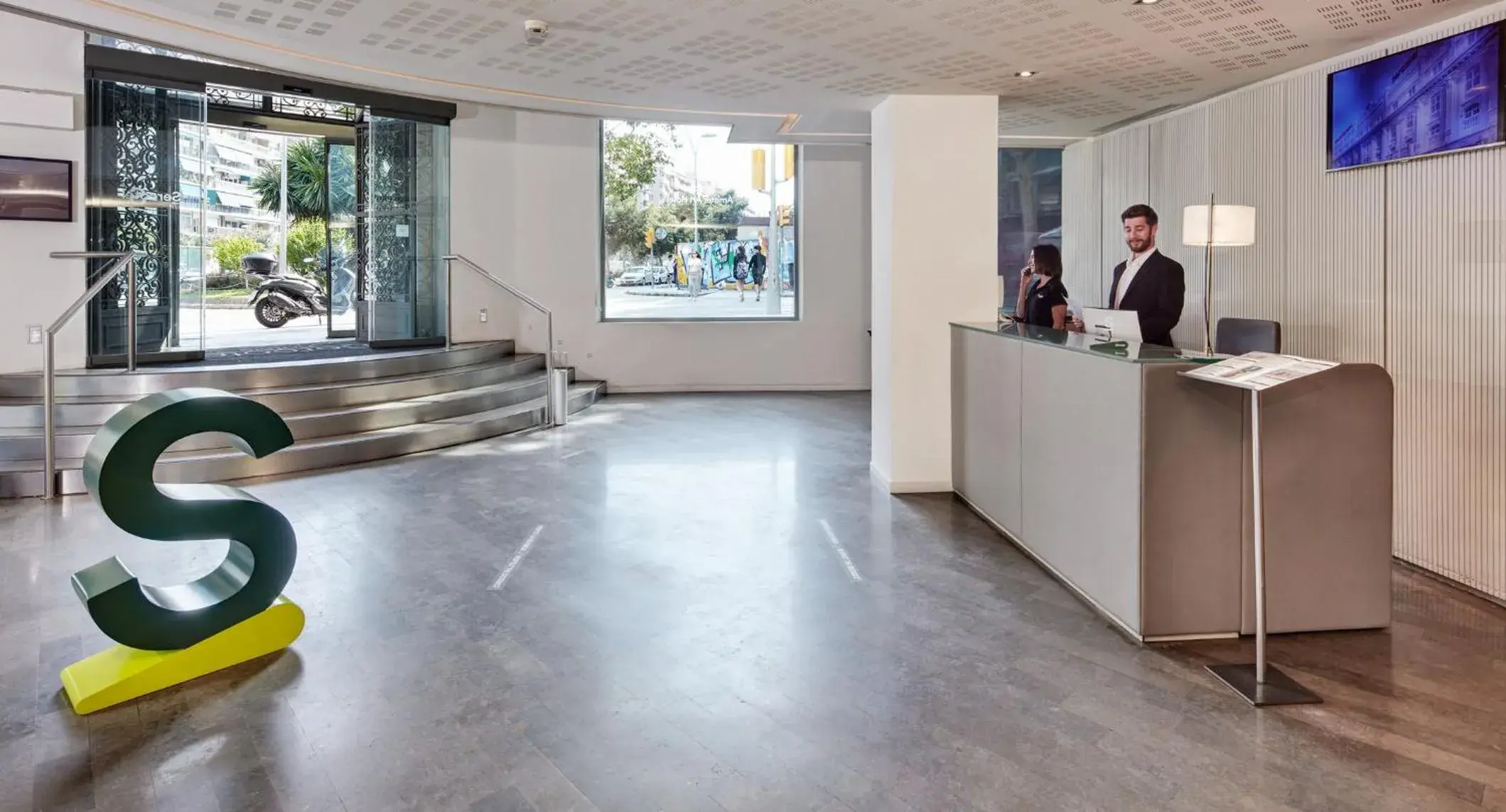 Lobby or reception in Sercotel Amister Art Hotel Barcelona Lobby or reception in Sercotel Amister Art Hotel Barcelona