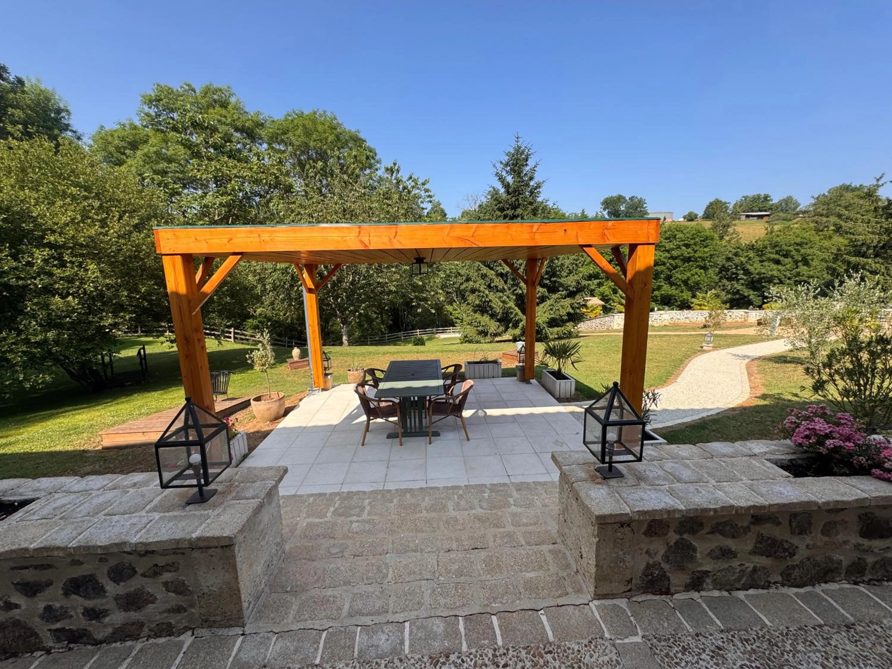Patio in Domaine de Brise Bois - Chambres & Gîtes