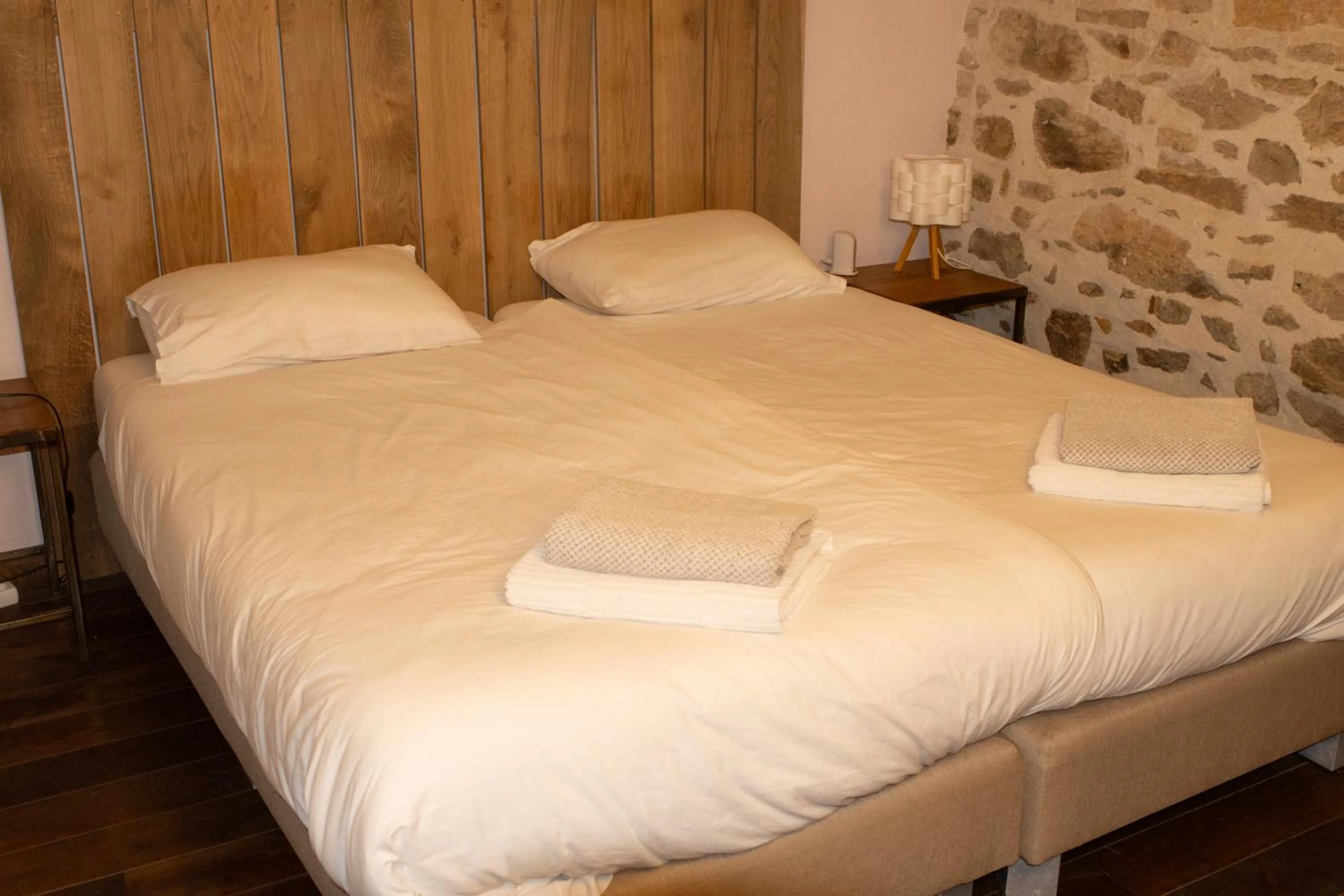 Bed in Domaine de Brise Bois - Chambres & Gîtes