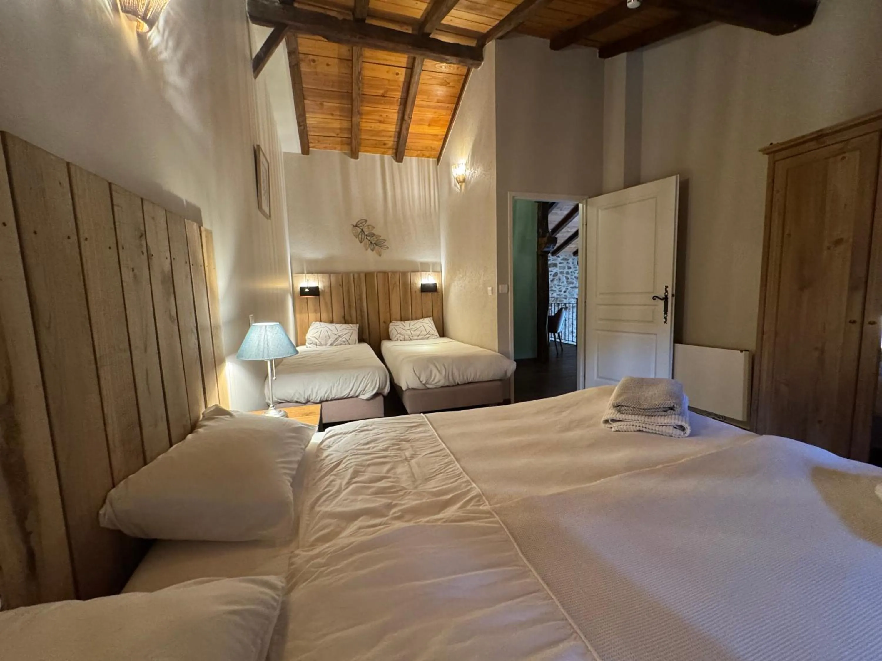 Bed in Domaine de Brise Bois - Chambres & Gîtes