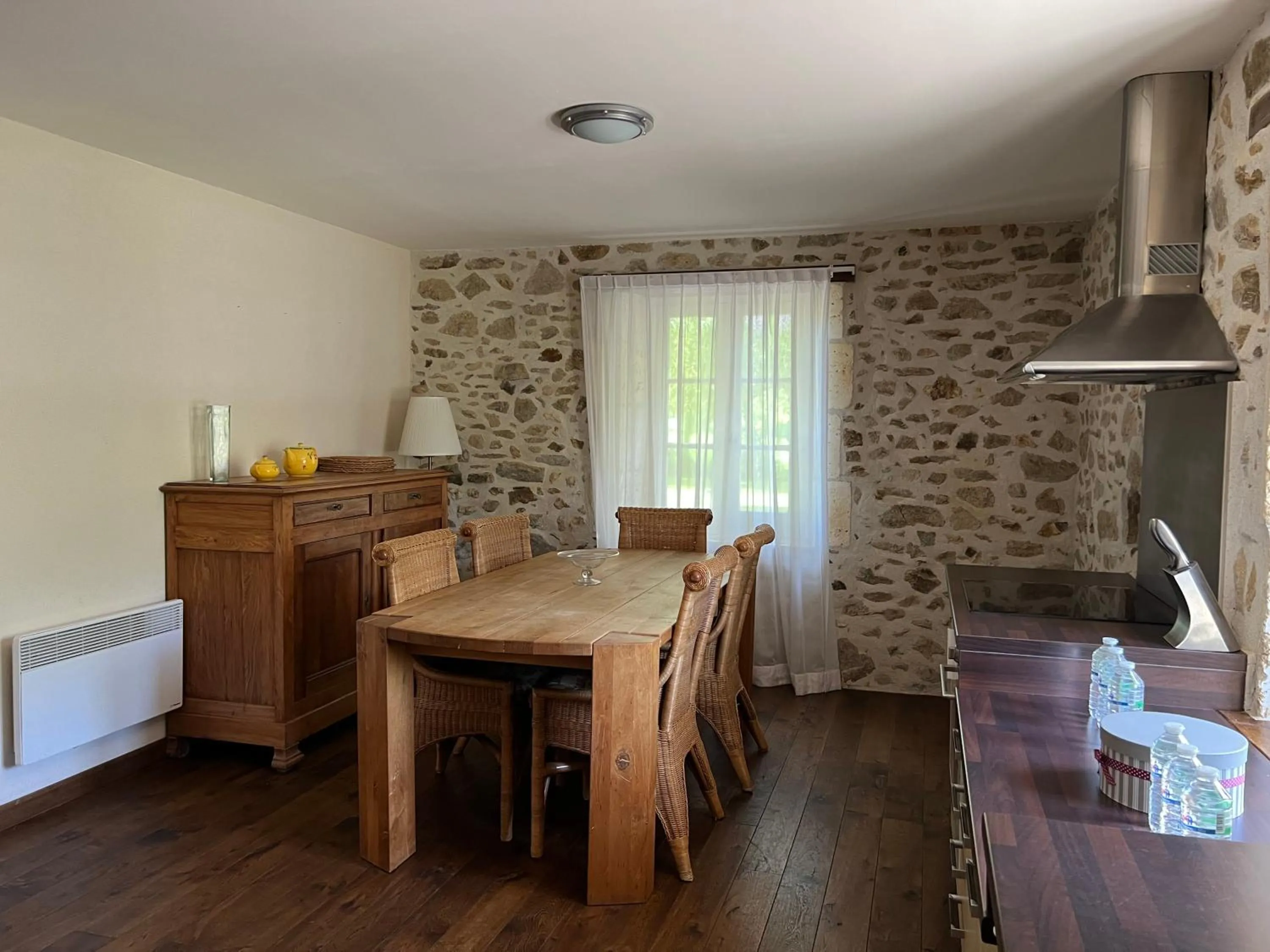 Kitchen or kitchenette in Domaine de Brise Bois - Chambres & Gîtes