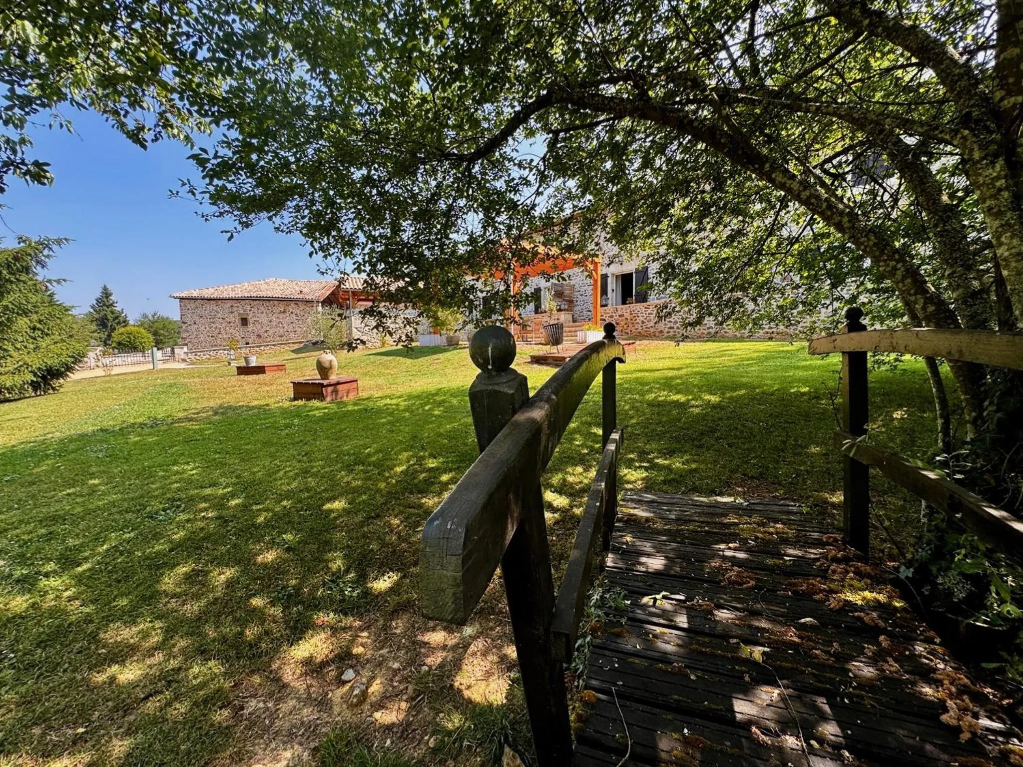 Domaine de Brise Bois - Chambres & Gîtes