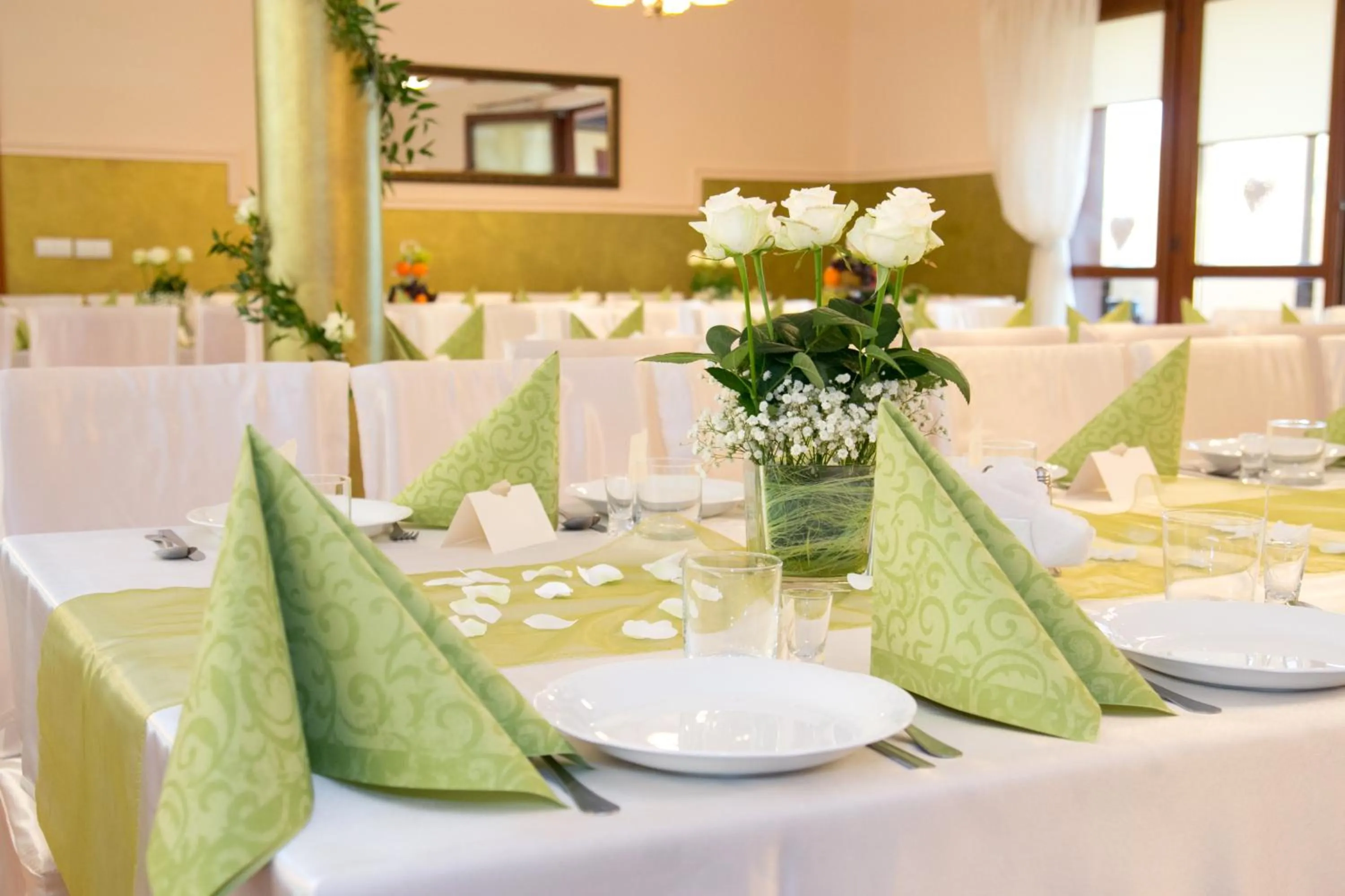 Restaurant/places to eat in Dom Gościnny Pod Górą